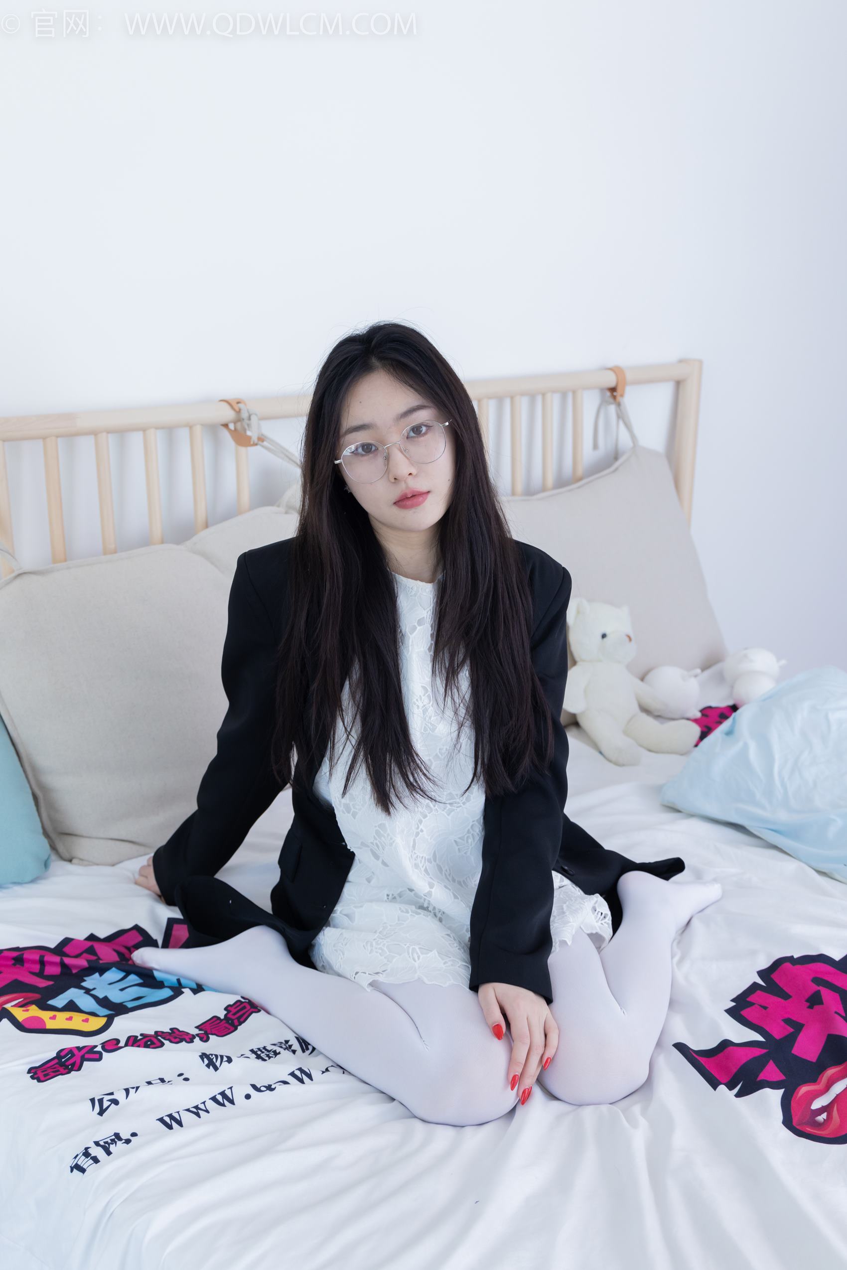 图片[111]-物恋传媒 NO.1967 美兔-融化悲伤[160P] – 速更版-美库