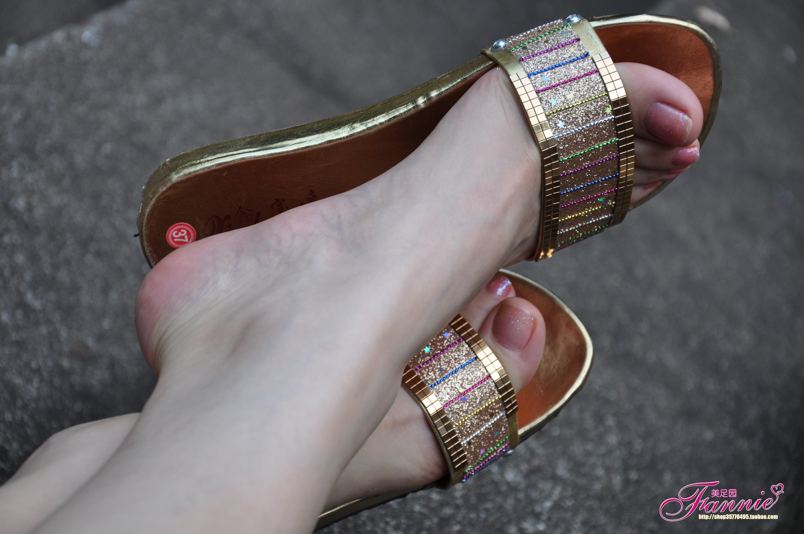 图片[41]-Fannie芬妮每足园 No.507 夏日足下 清爽靓丽 金色拖鞋[47P] – 速更版-美库