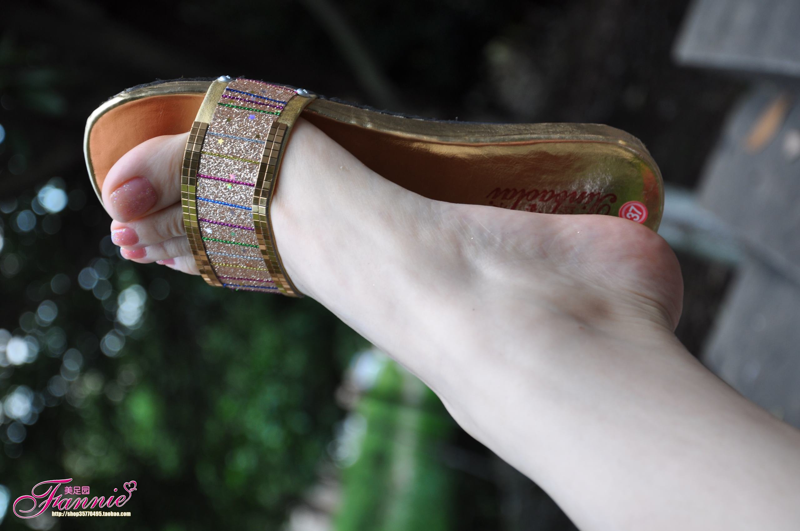 图片[44]-Fannie芬妮每足园 No.507 夏日足下 清爽靓丽 金色拖鞋[47P] – 速更版-美库