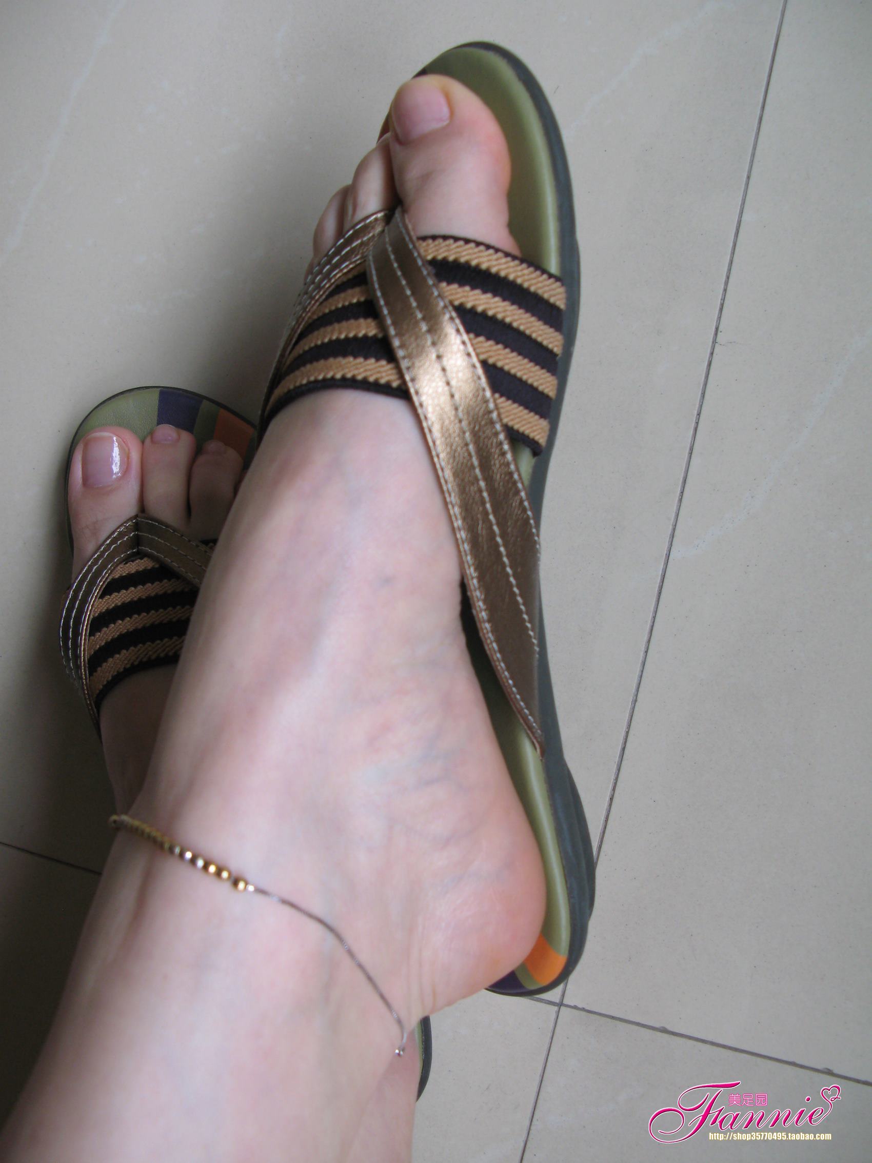 图片[32]-Fannie芬妮每足园 No.509 夏天来了 军彩凉拖[68P] – 速更版-美库