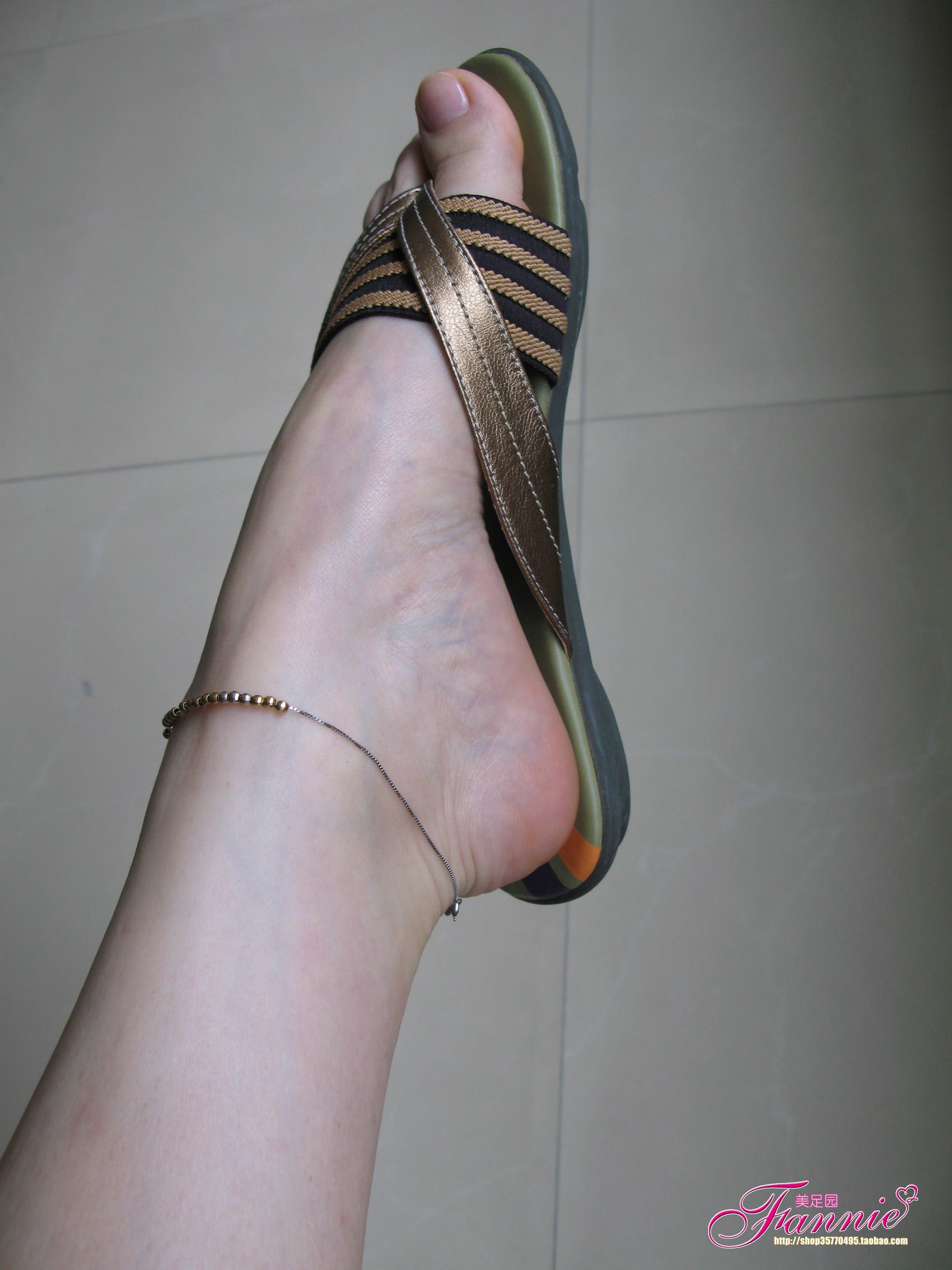 图片[33]-Fannie芬妮每足园 No.509 夏天来了 军彩凉拖[68P] – 速更版-美库