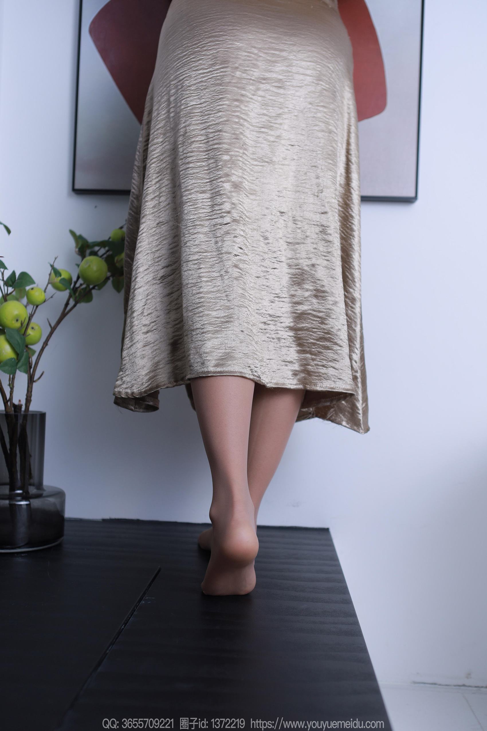 图片[33]-[IESS异思趣向] 2024.05.14 丝享家1741：婉萍《吃个橘子》[83P] – 速更版-美库