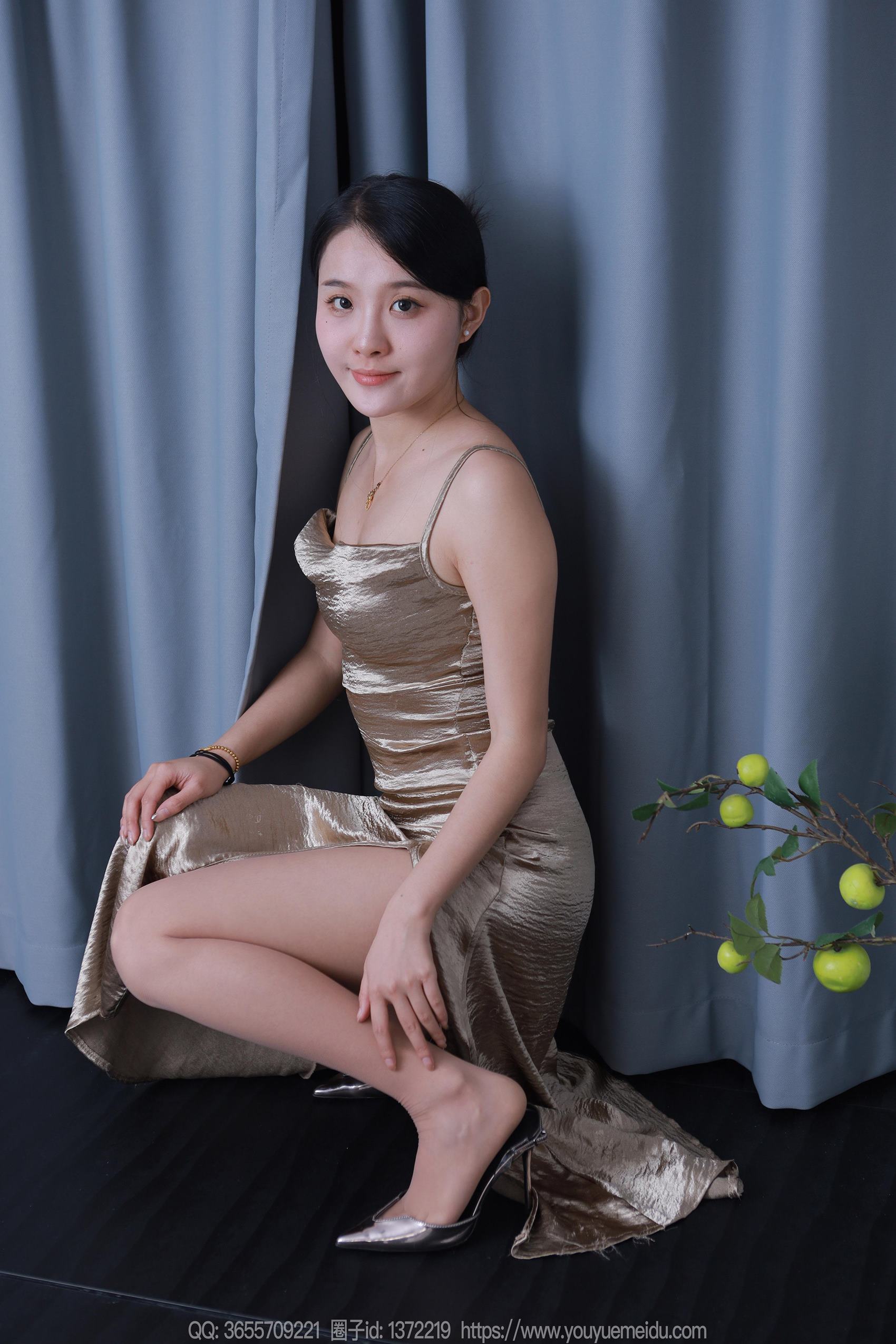 图片[45]-[IESS异思趣向] 2024.05.14 丝享家1741：婉萍《吃个橘子》[83P] – 速更版-美库