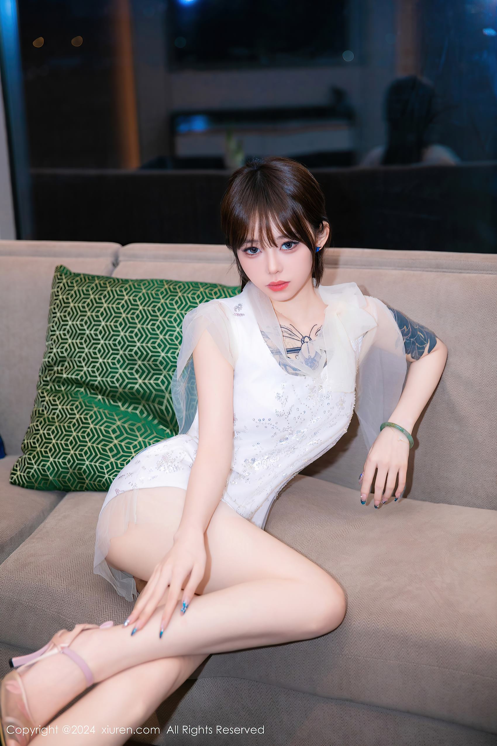 图片[20]-[Xiuren秀人网]2024.06.13 NO.8696 奶瓶. 牛奶肌肤 [27+1P] – 速更版-美库