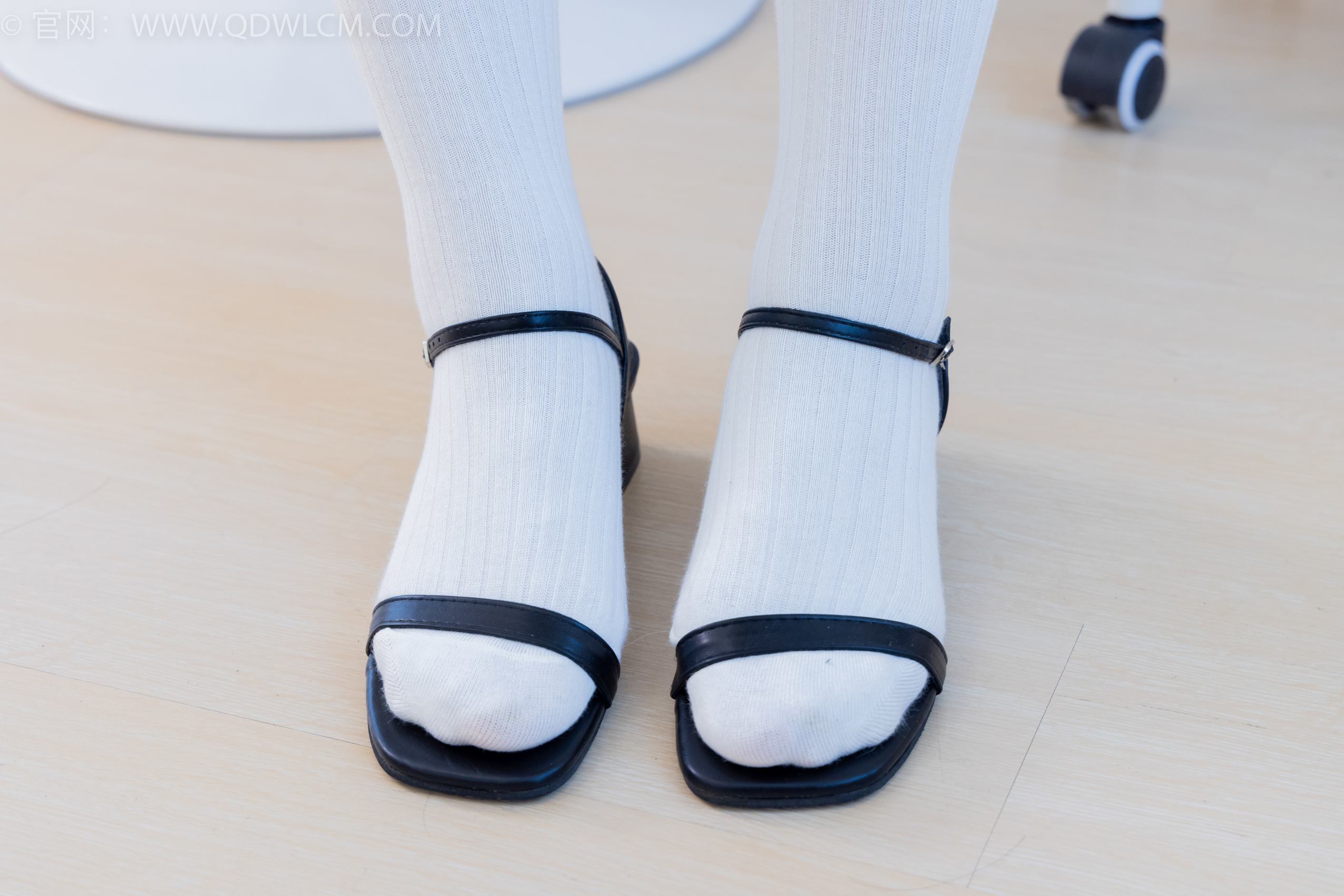 图片[21]-物恋传媒 NO.1975 纱纱-月半弯[200P] – 速更版-美库