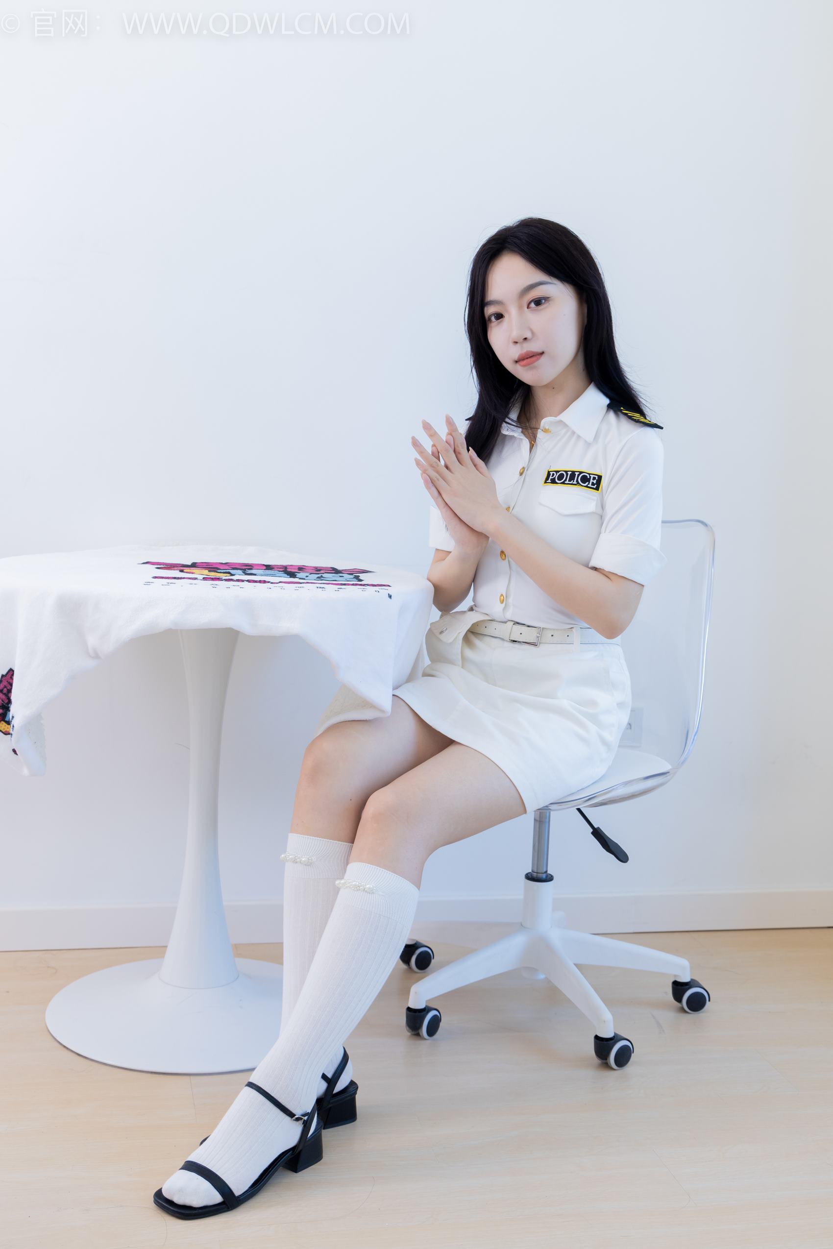 图片[31]-物恋传媒 NO.1975 纱纱-月半弯[200P] – 速更版-美库