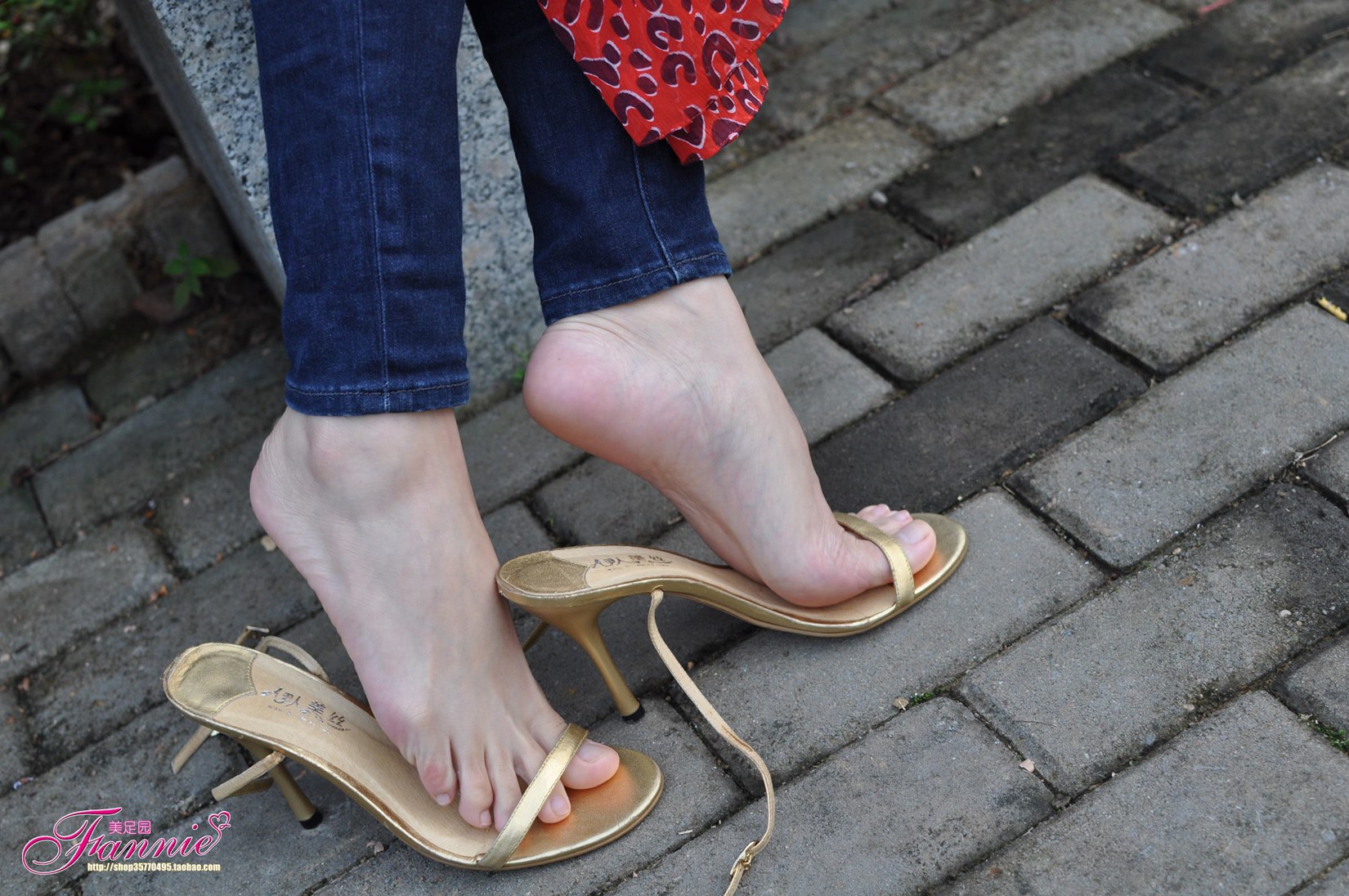 图片[12]-Fannie芬妮每足园 No.513 心绪盈秋 裸足高跟2[59P] – 速更版-美库