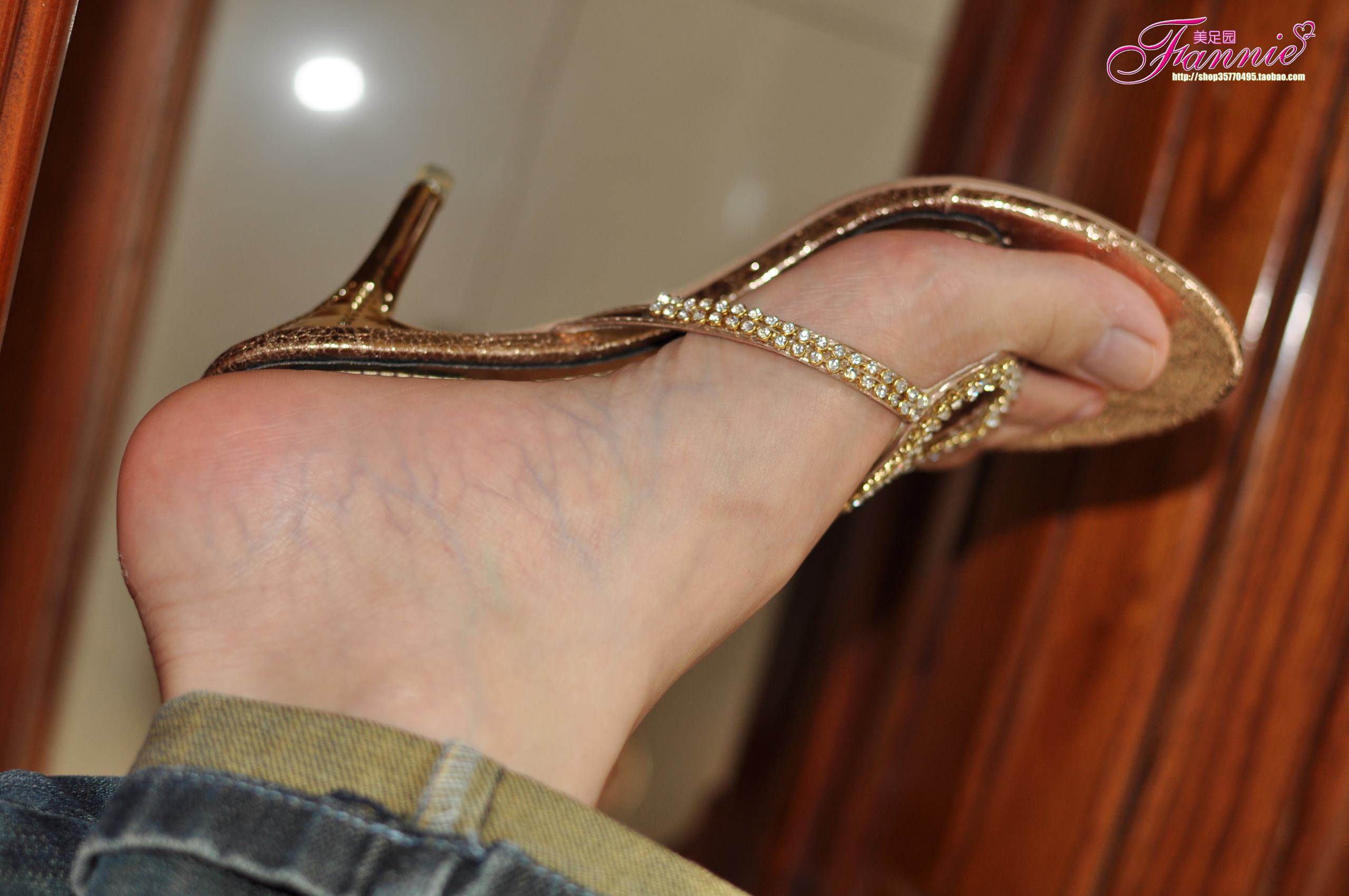 图片[30]-Fannie芬妮每足园 No.512 心绪盈秋 裸足高跟[63P] – 速更版-美库