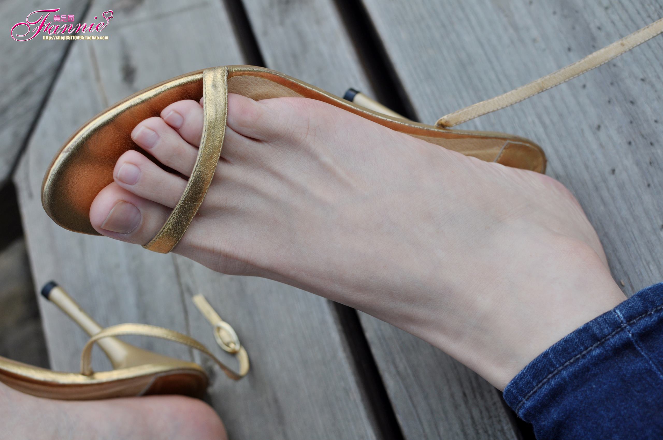 图片[39]-Fannie芬妮每足园 No.513 心绪盈秋 裸足高跟2[59P] – 速更版-美库