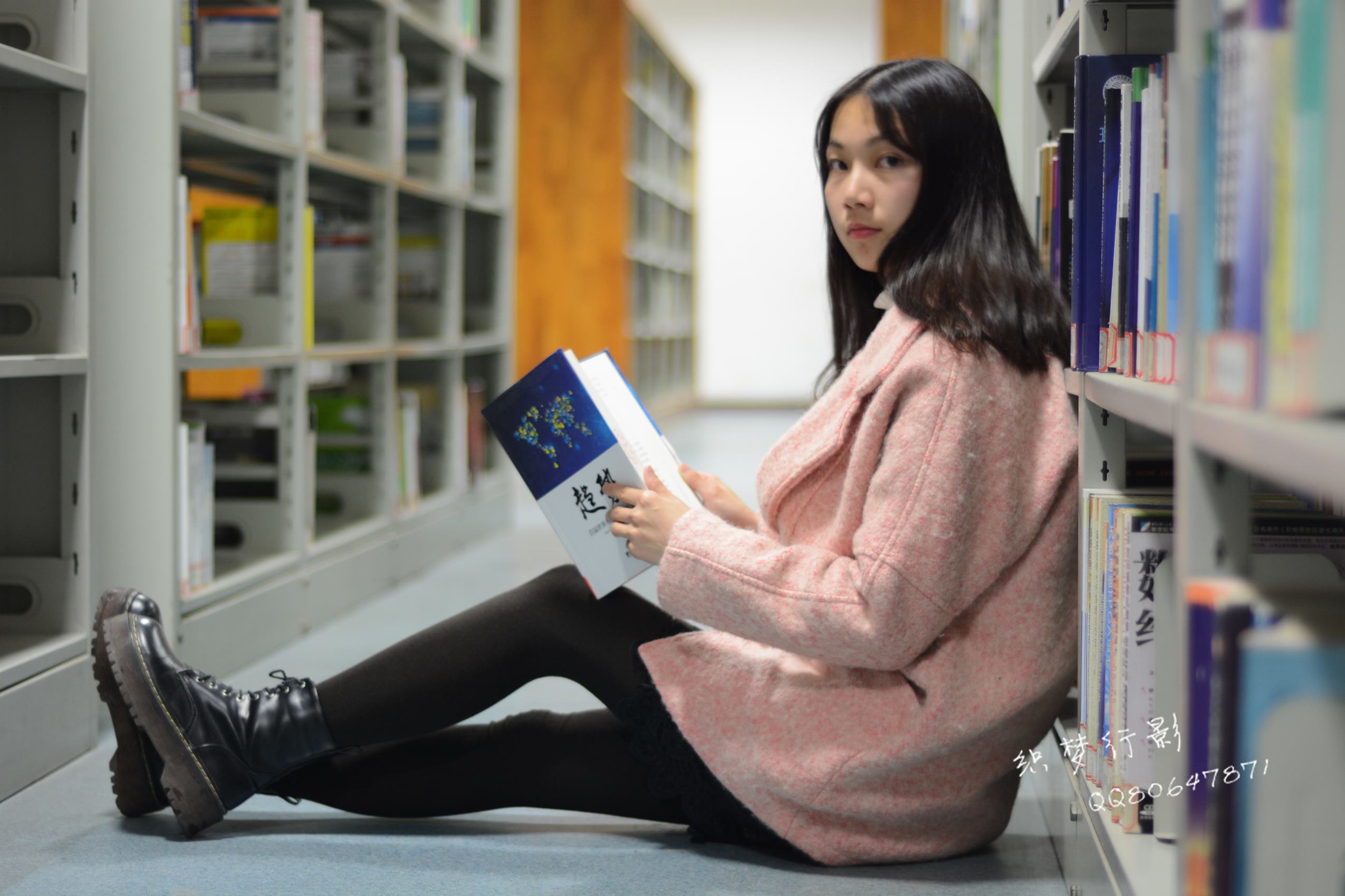 图片[16]-织梦行影@NO.040-第三十九期 校园图书馆小美女打底裤马丁靴白袜美脚（校园）[165P] – 速更版-美库