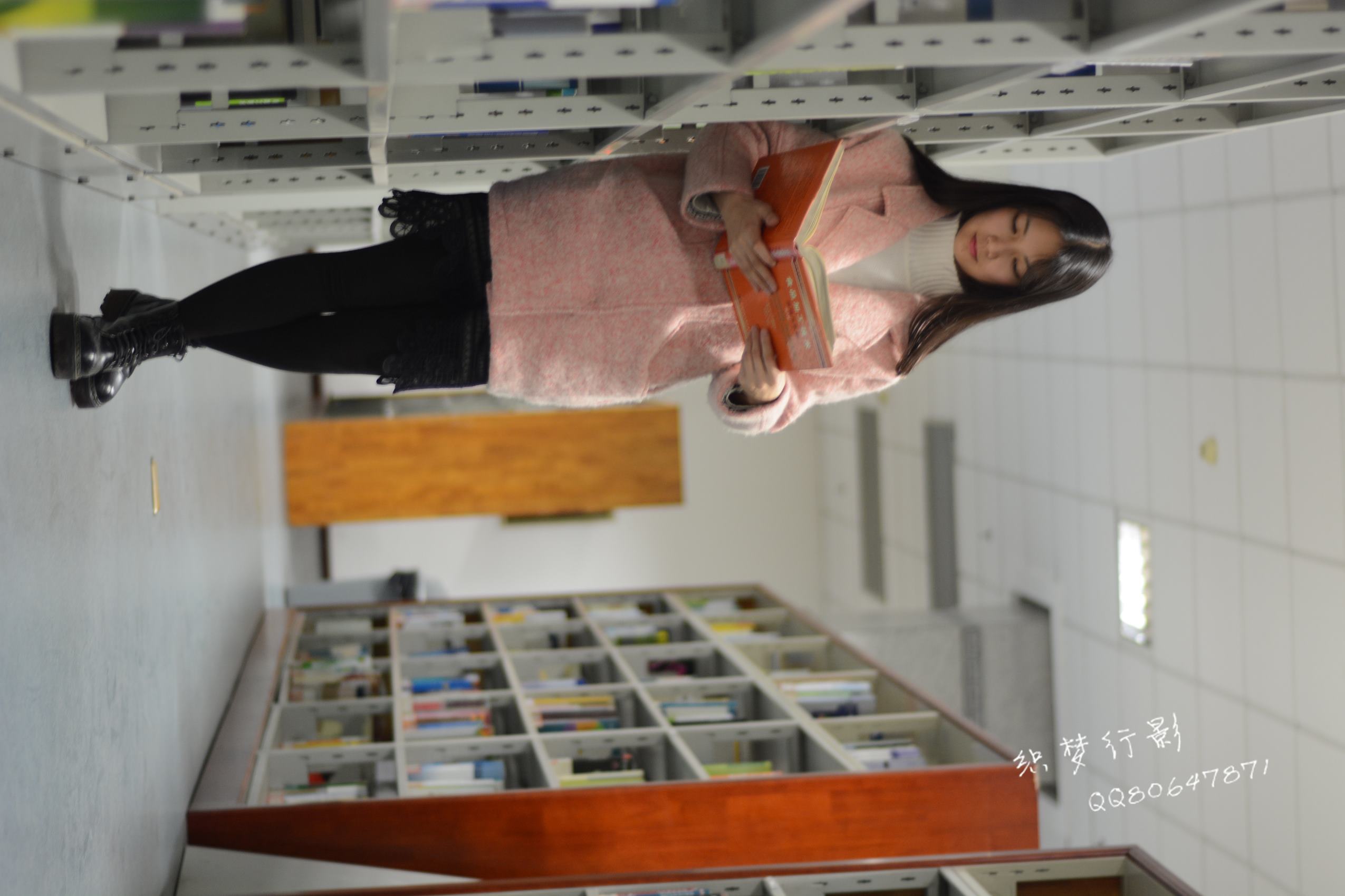 图片[31]-织梦行影@NO.040-第三十九期 校园图书馆小美女打底裤马丁靴白袜美脚（校园）[165P] – 速更版-美库