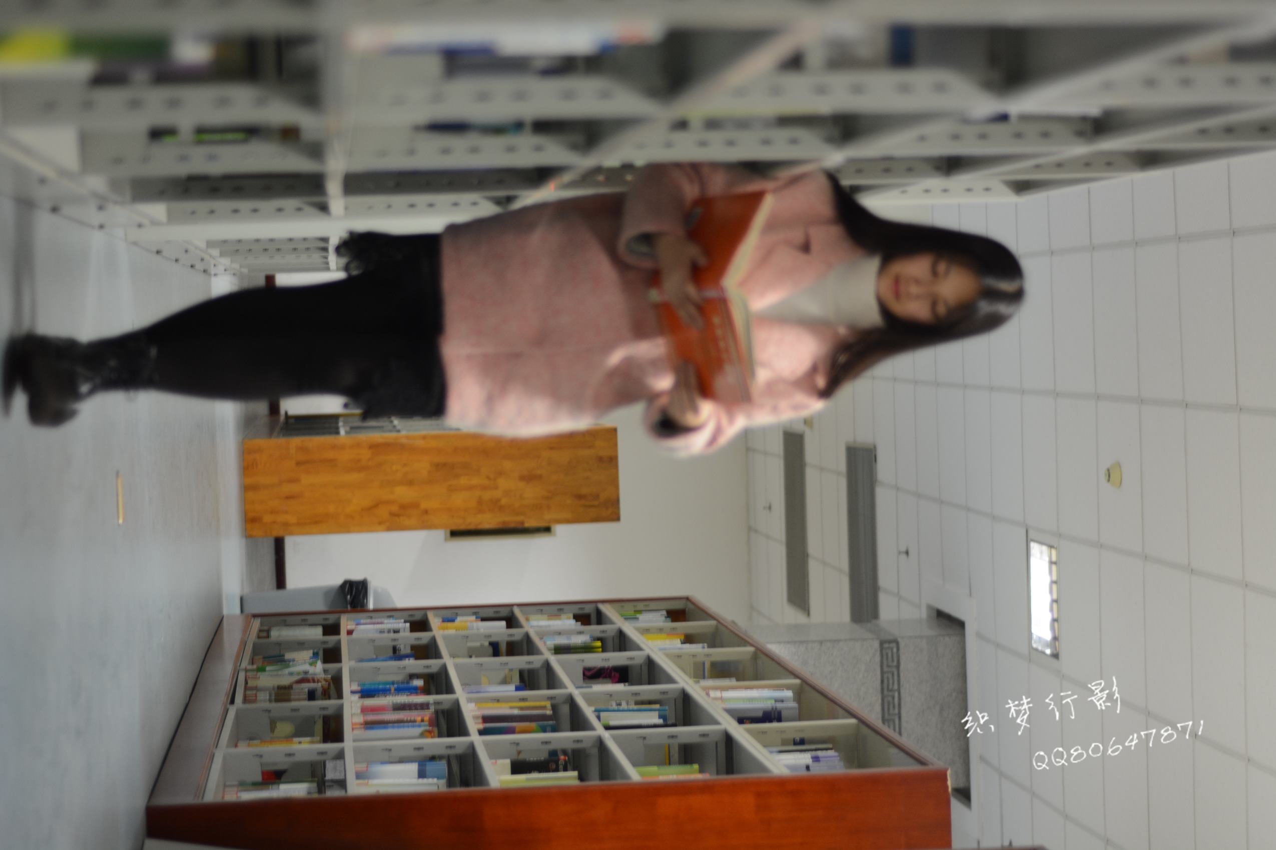 图片[32]-织梦行影@NO.040-第三十九期 校园图书馆小美女打底裤马丁靴白袜美脚（校园）[165P] – 速更版-美库