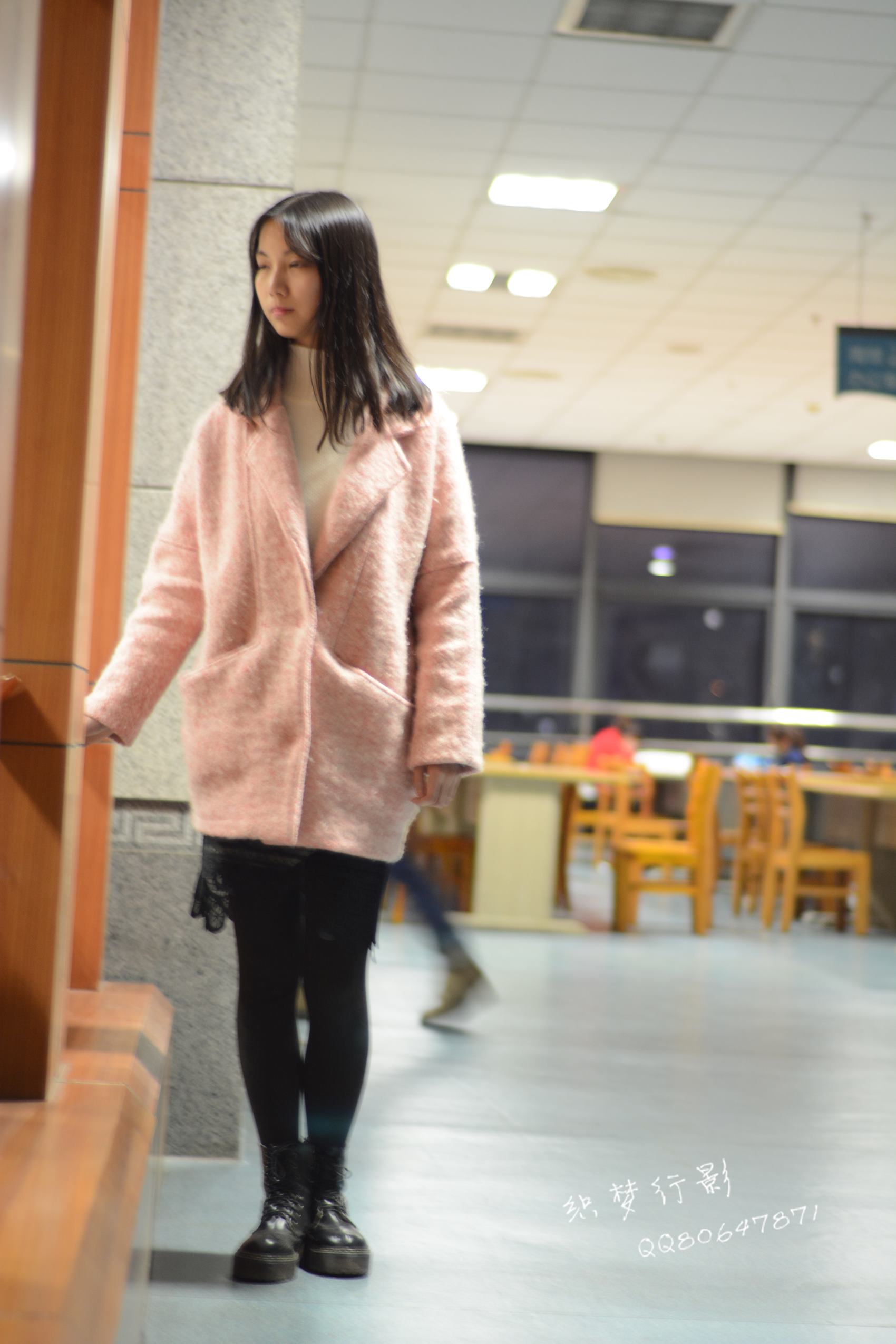 图片[75]-织梦行影@NO.040-第三十九期 校园图书馆小美女打底裤马丁靴白袜美脚（校园）[165P] – 速更版-美库