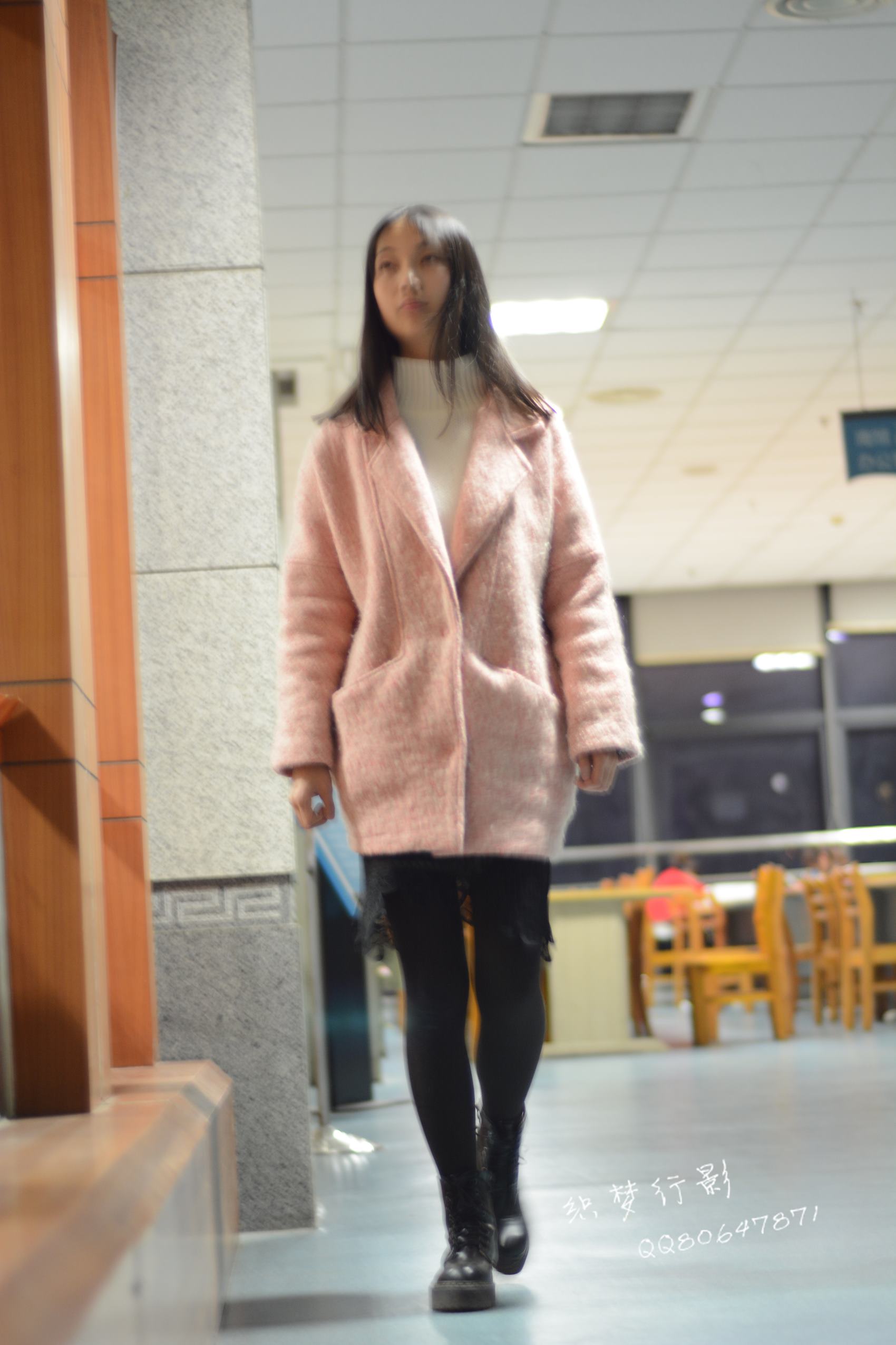 图片[81]-织梦行影@NO.040-第三十九期 校园图书馆小美女打底裤马丁靴白袜美脚（校园）[165P] – 速更版-美库