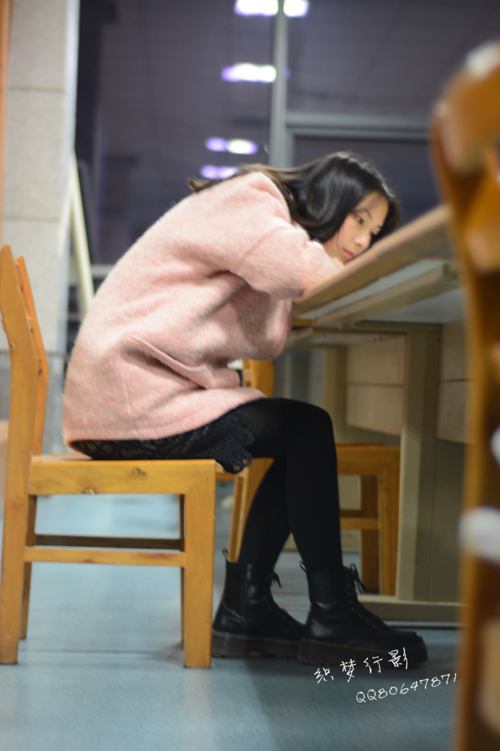 图片[93]-织梦行影@NO.040-第三十九期 校园图书馆小美女打底裤马丁靴白袜美脚（校园）[165P] – 速更版-美库