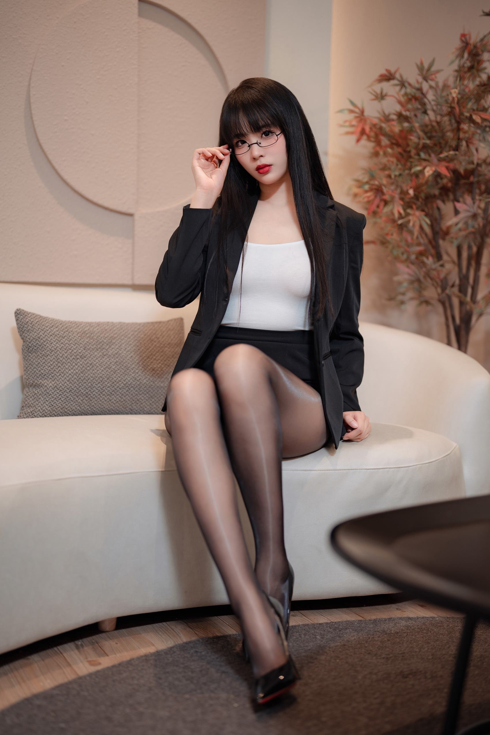 图片[10]-轩萧学姐  – 下班后的OL[53P] – 速更版-美库