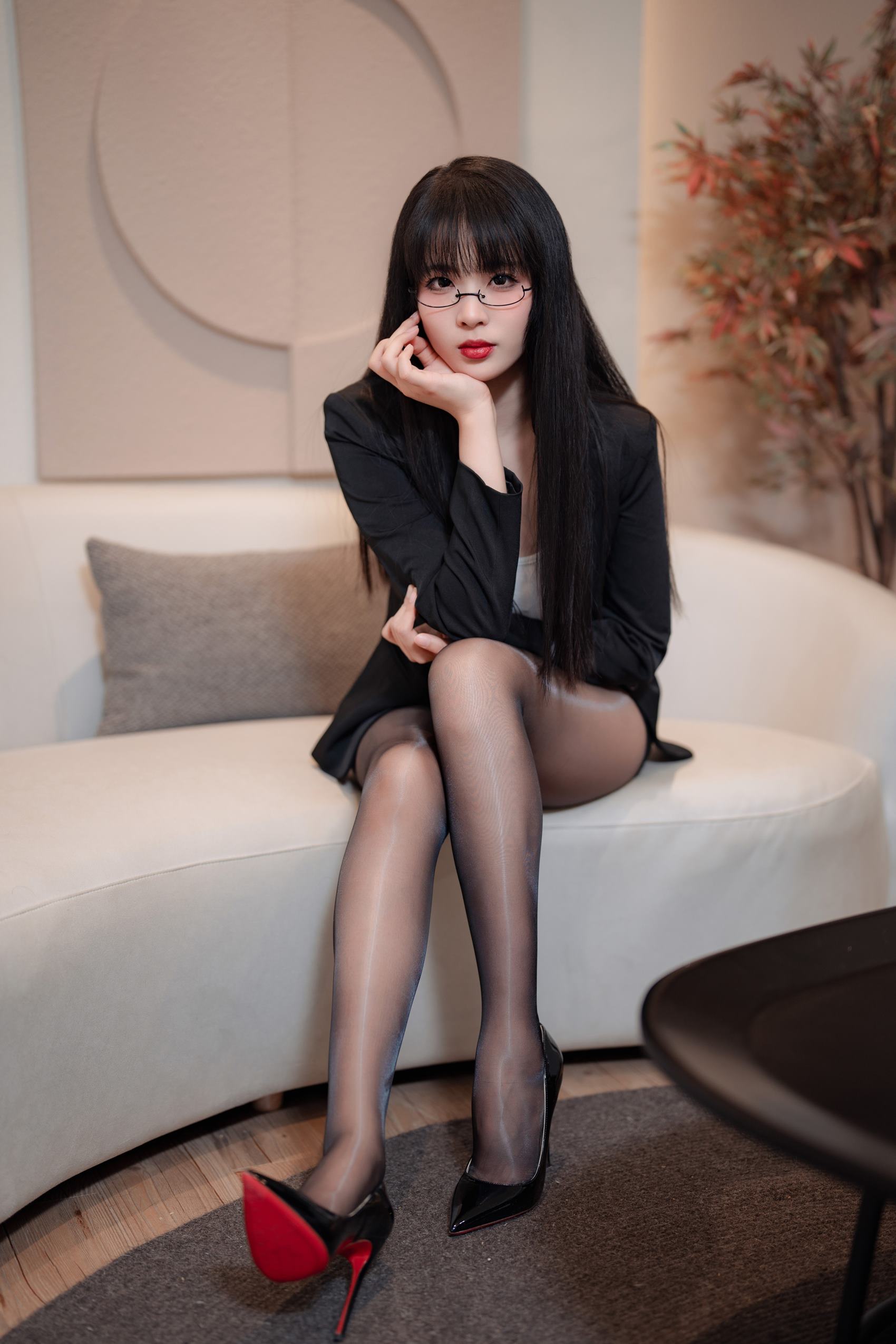 图片[12]-轩萧学姐  – 下班后的OL[53P] – 速更版-美库