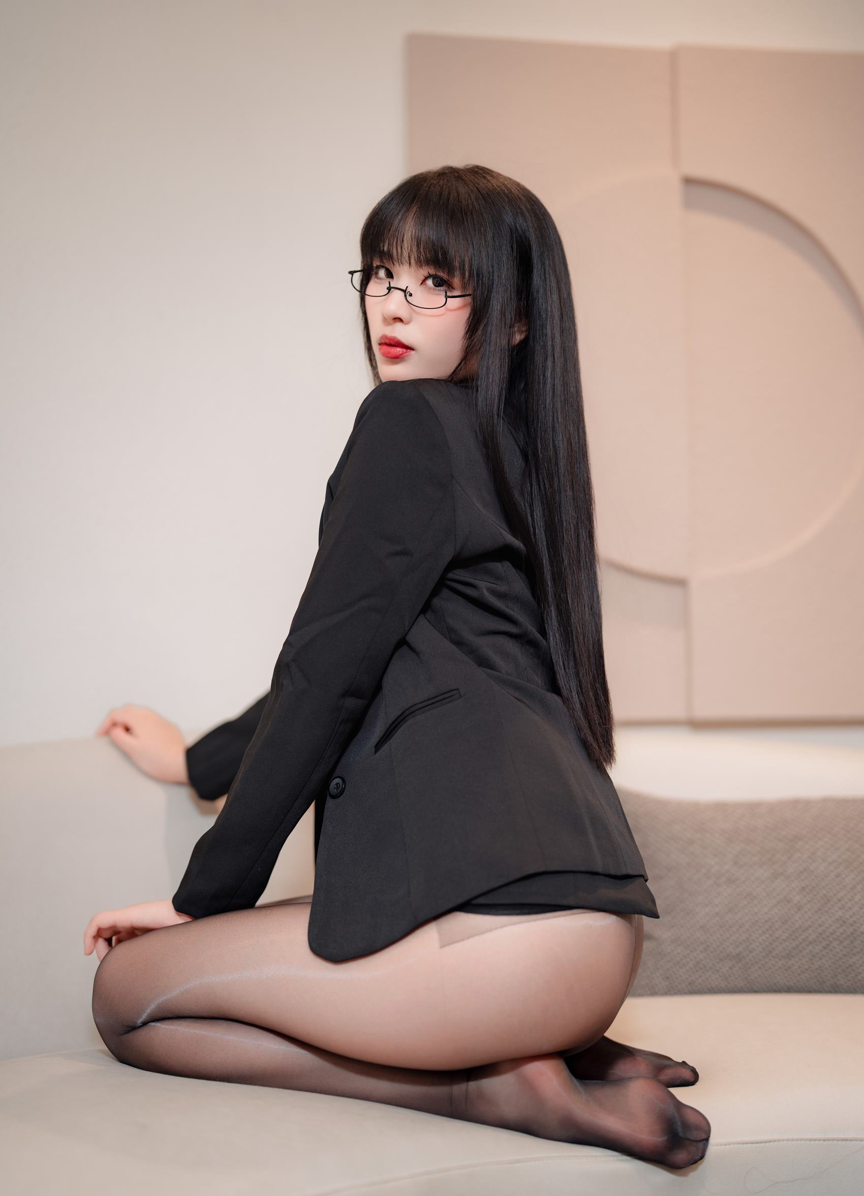 图片[25]-轩萧学姐  – 下班后的OL[53P] – 速更版-美库