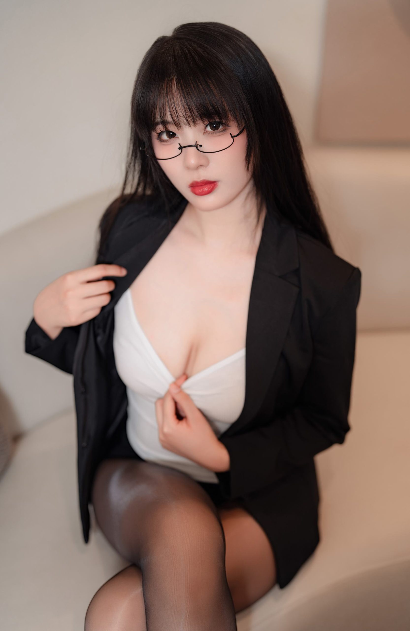 图片[41]-轩萧学姐  – 下班后的OL[53P] – 速更版-美库