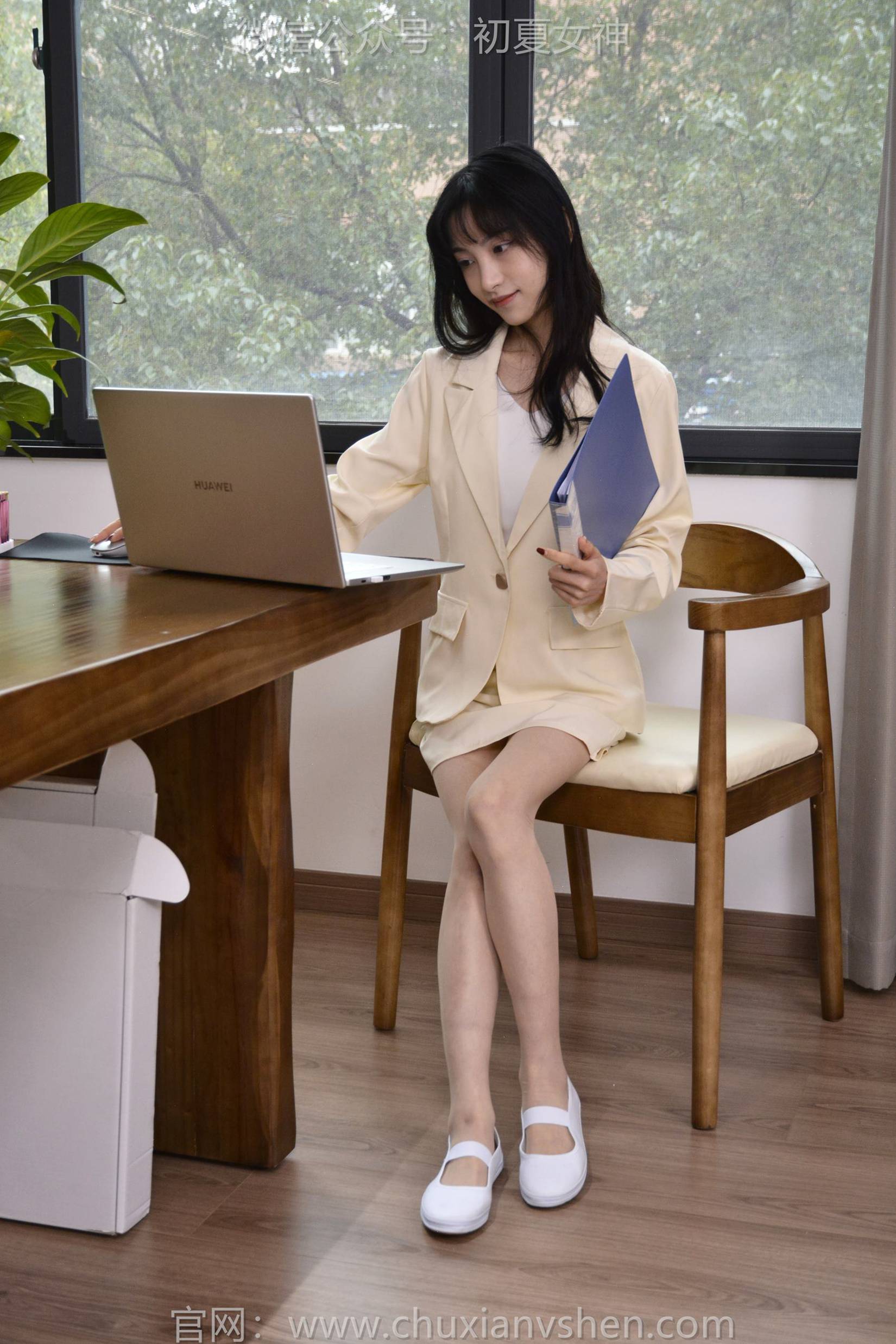 图片[43]-初夏女神 NO.148 柒柒 工作用鞋[140P] – 速更版-美库