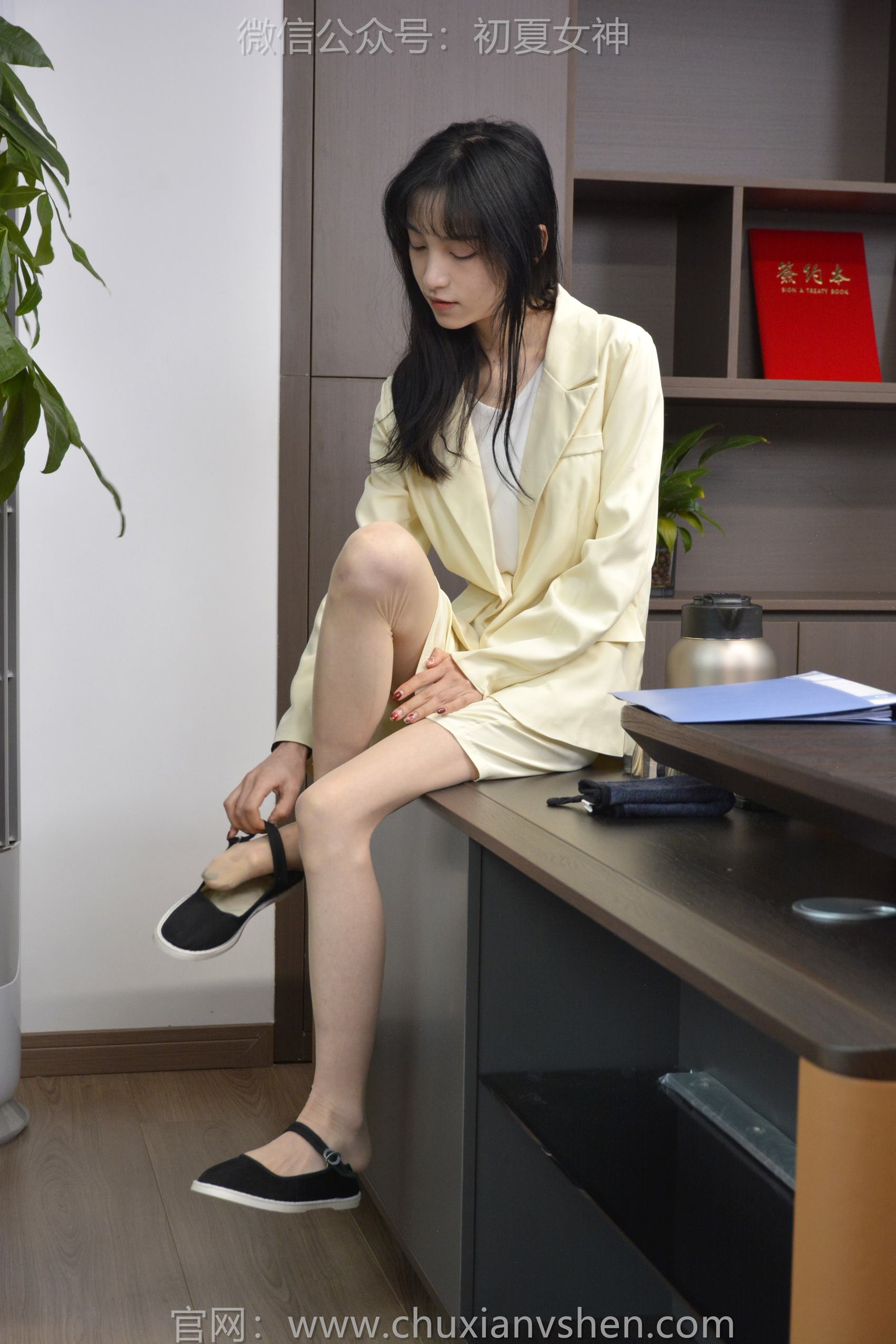 图片[93]-初夏女神 NO.148 柒柒 工作用鞋[140P] – 速更版-美库