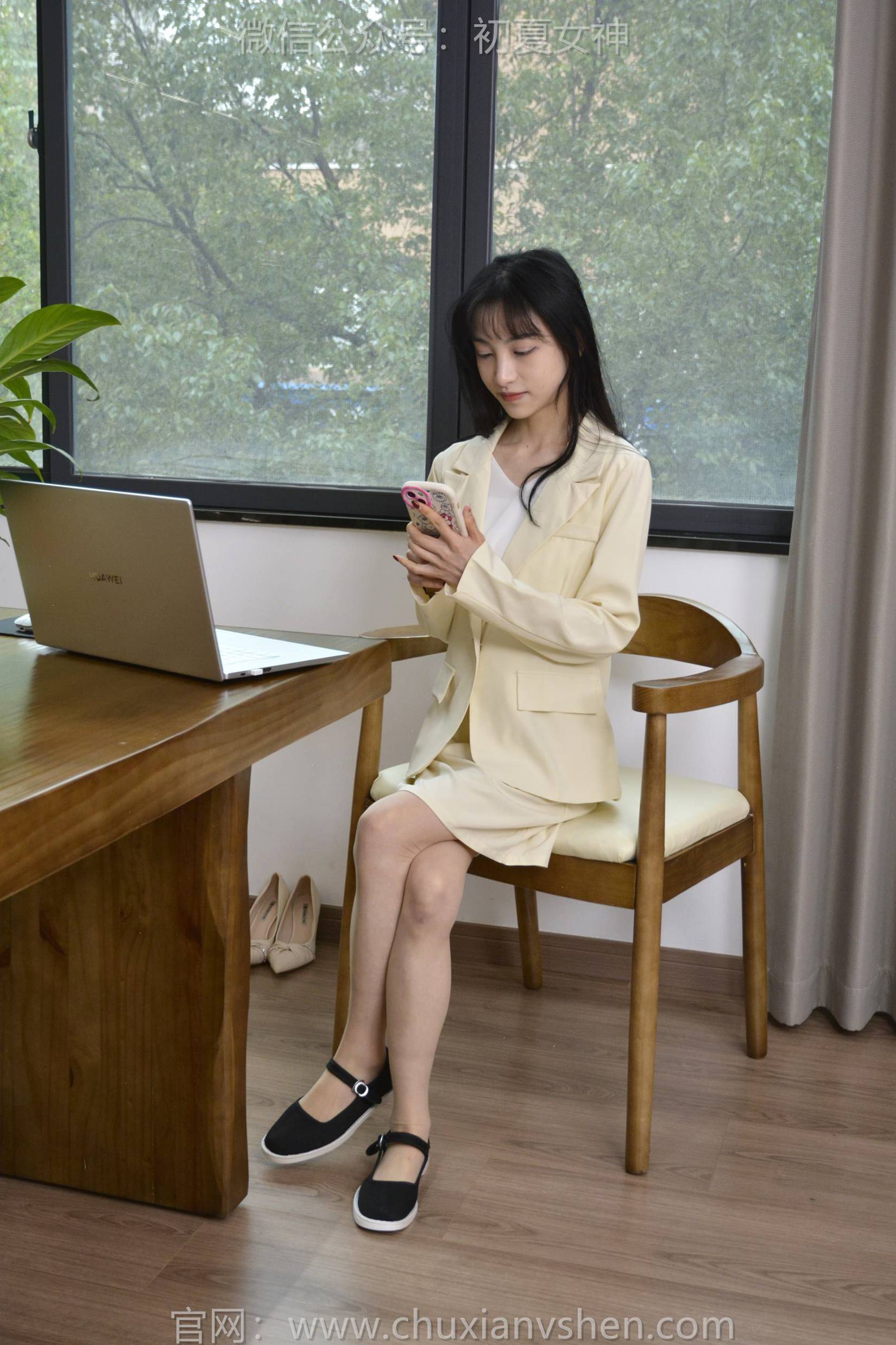 图片[101]-初夏女神 NO.148 柒柒 工作用鞋[140P] – 速更版-美库