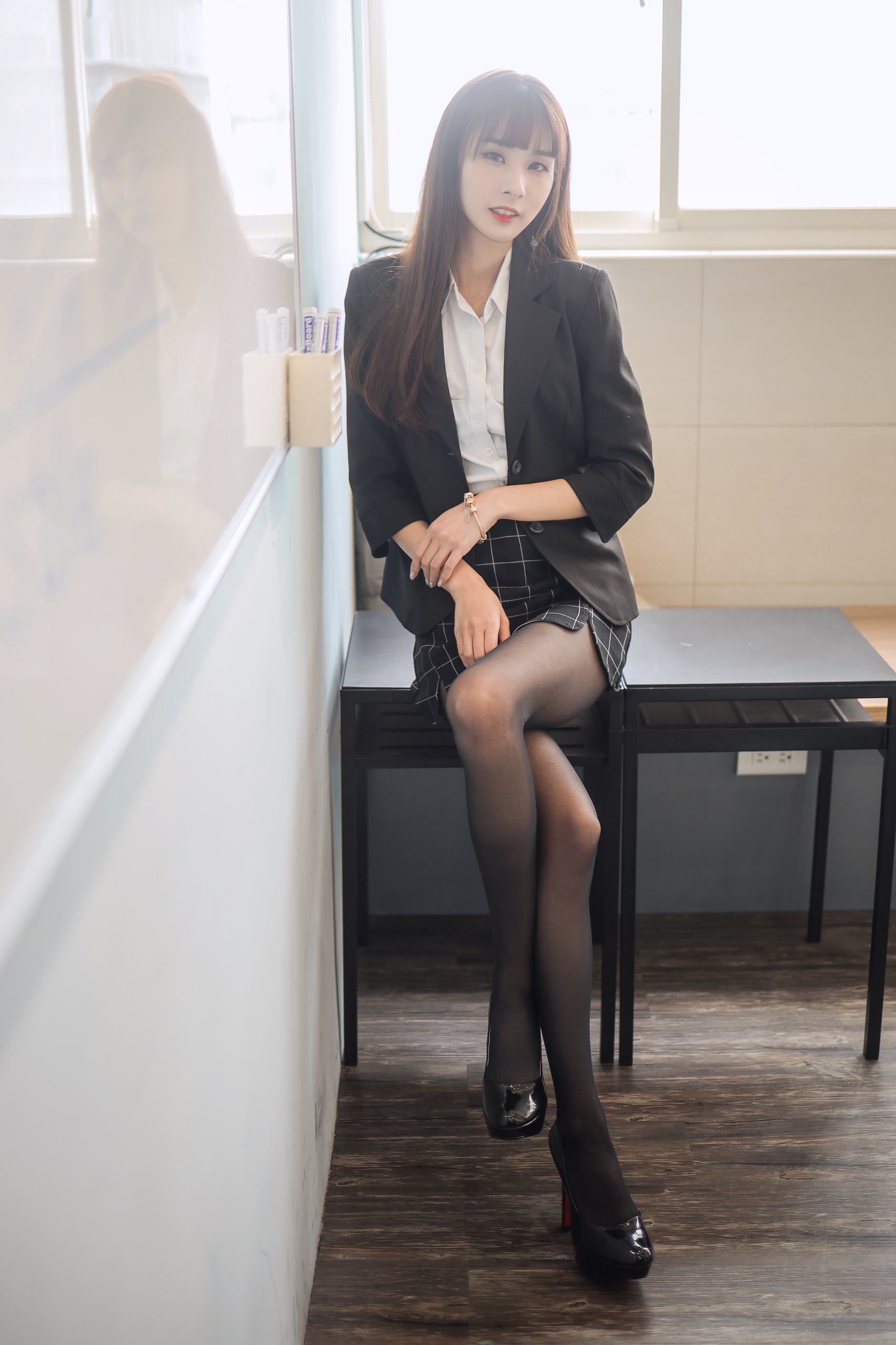 图片[15]-泥泥汝  – OL女郎A[31P] – 速更版-美库