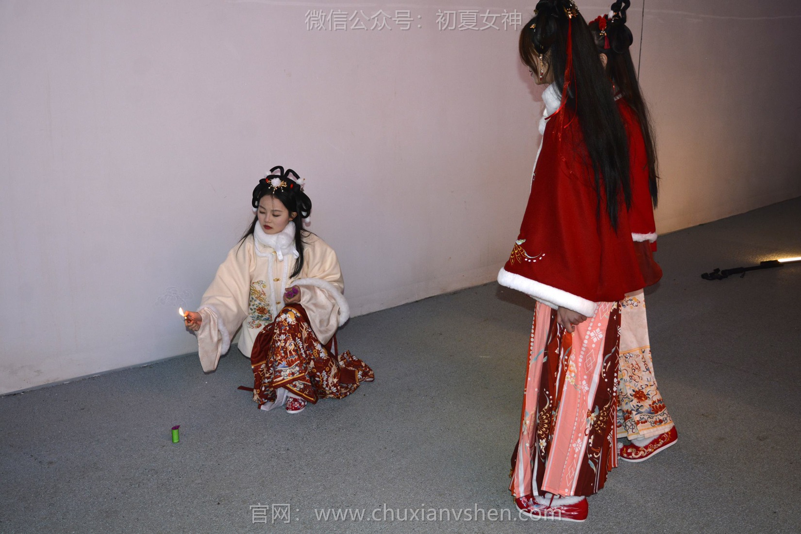 图片[13]-初夏女神 NO.149 双双&秀秀&情情 新年快乐[110P] – 速更版-美库