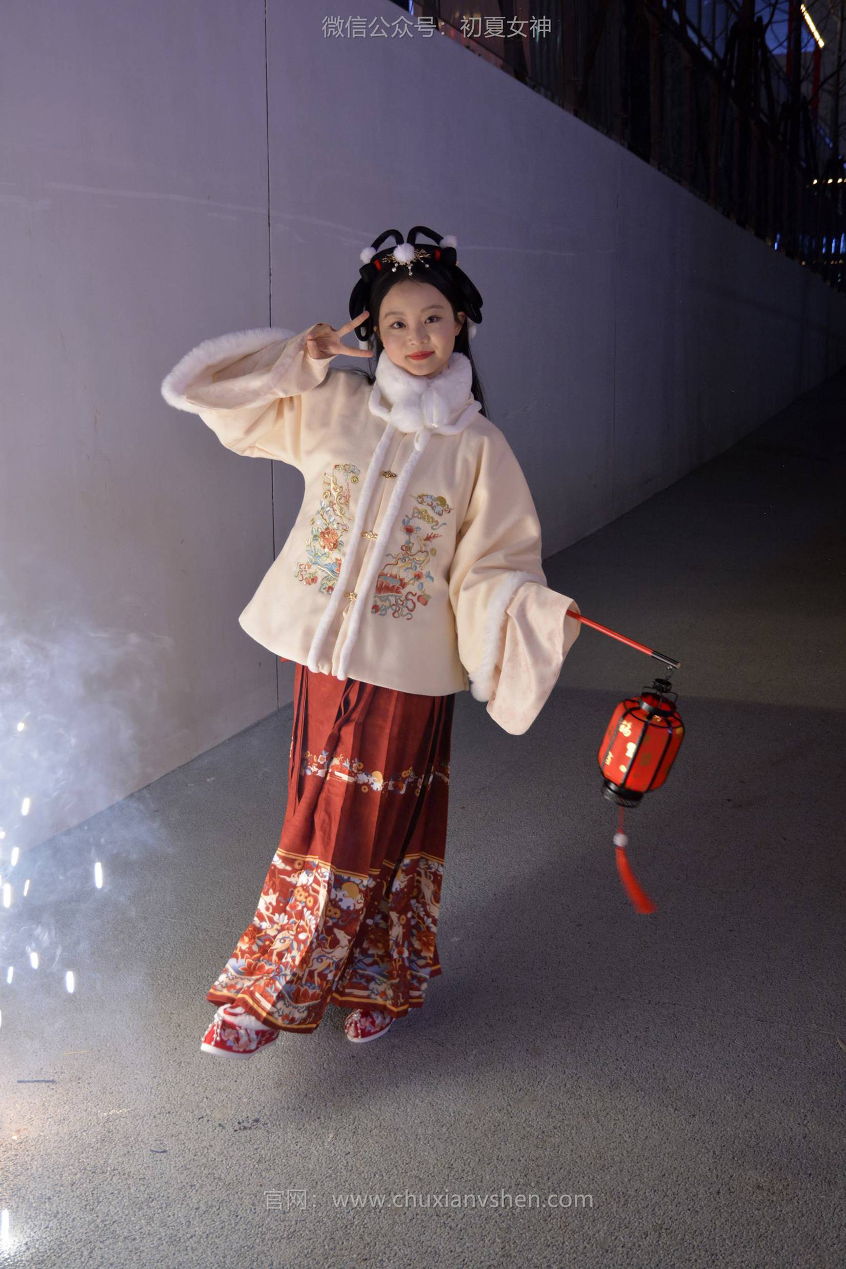 图片[31]-初夏女神 NO.149 双双&秀秀&情情 新年快乐[110P] – 速更版-美库