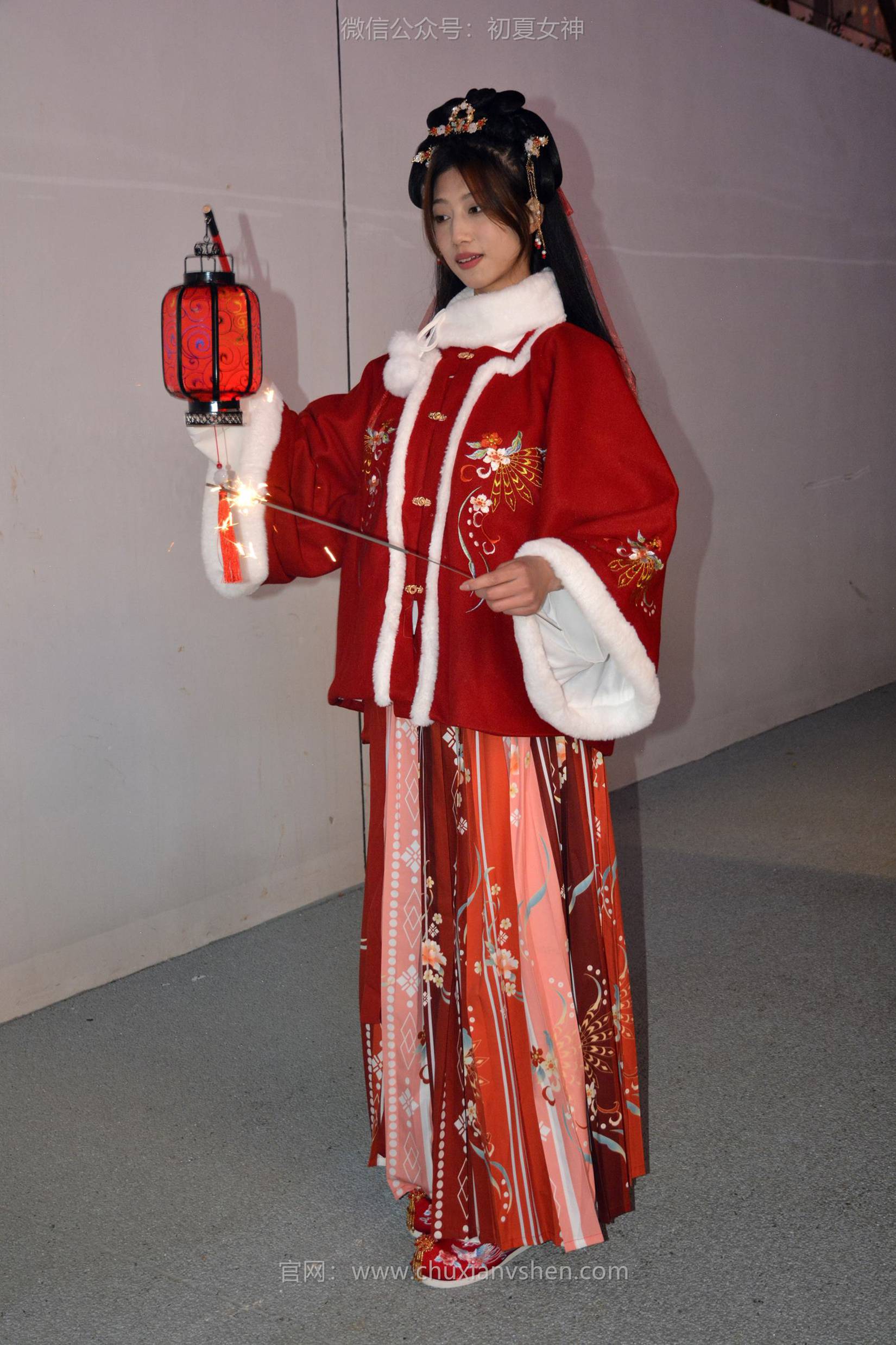 图片[34]-初夏女神 NO.149 双双&秀秀&情情 新年快乐[110P] – 速更版-美库