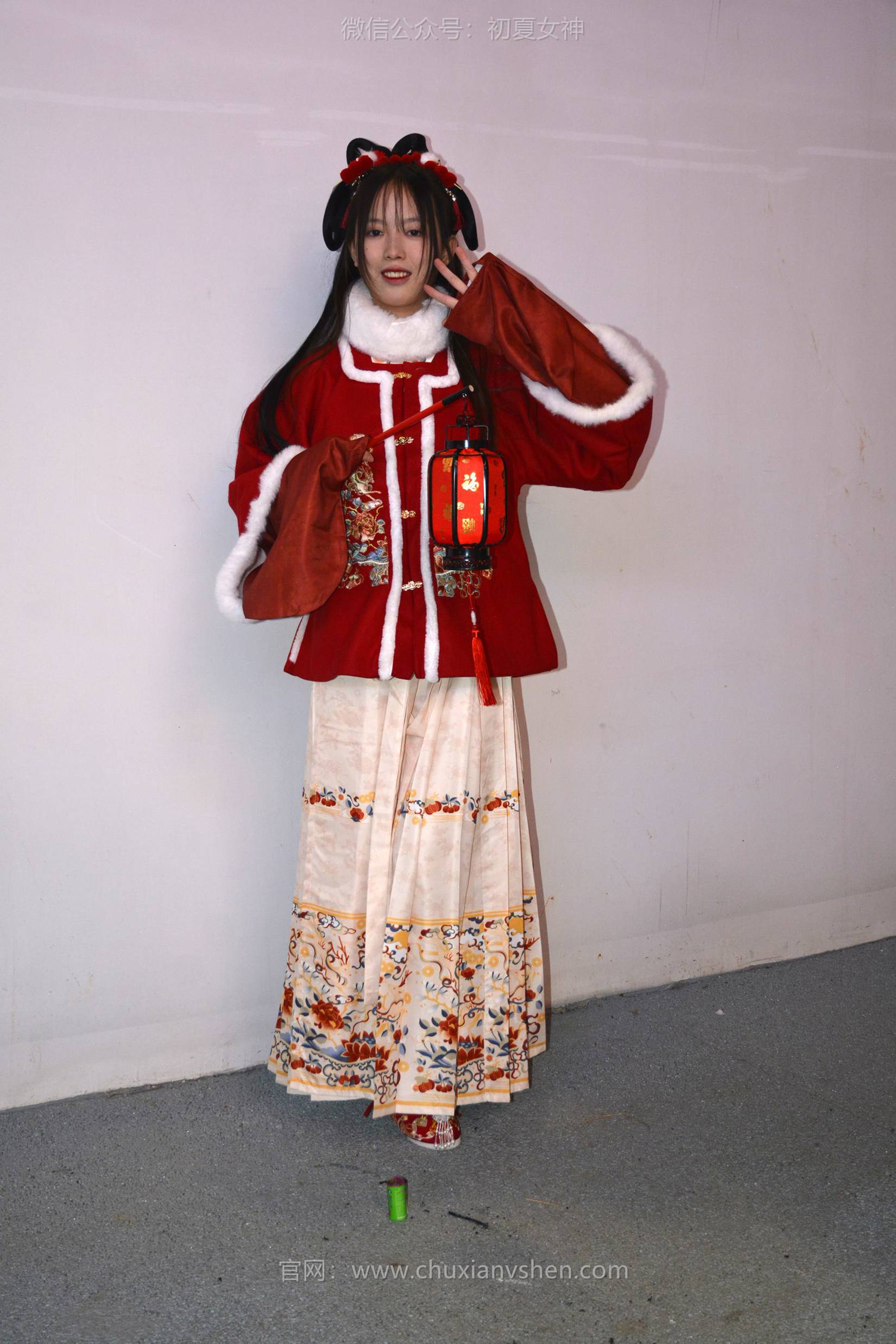 图片[40]-初夏女神 NO.149 双双&秀秀&情情 新年快乐[110P] – 速更版-美库