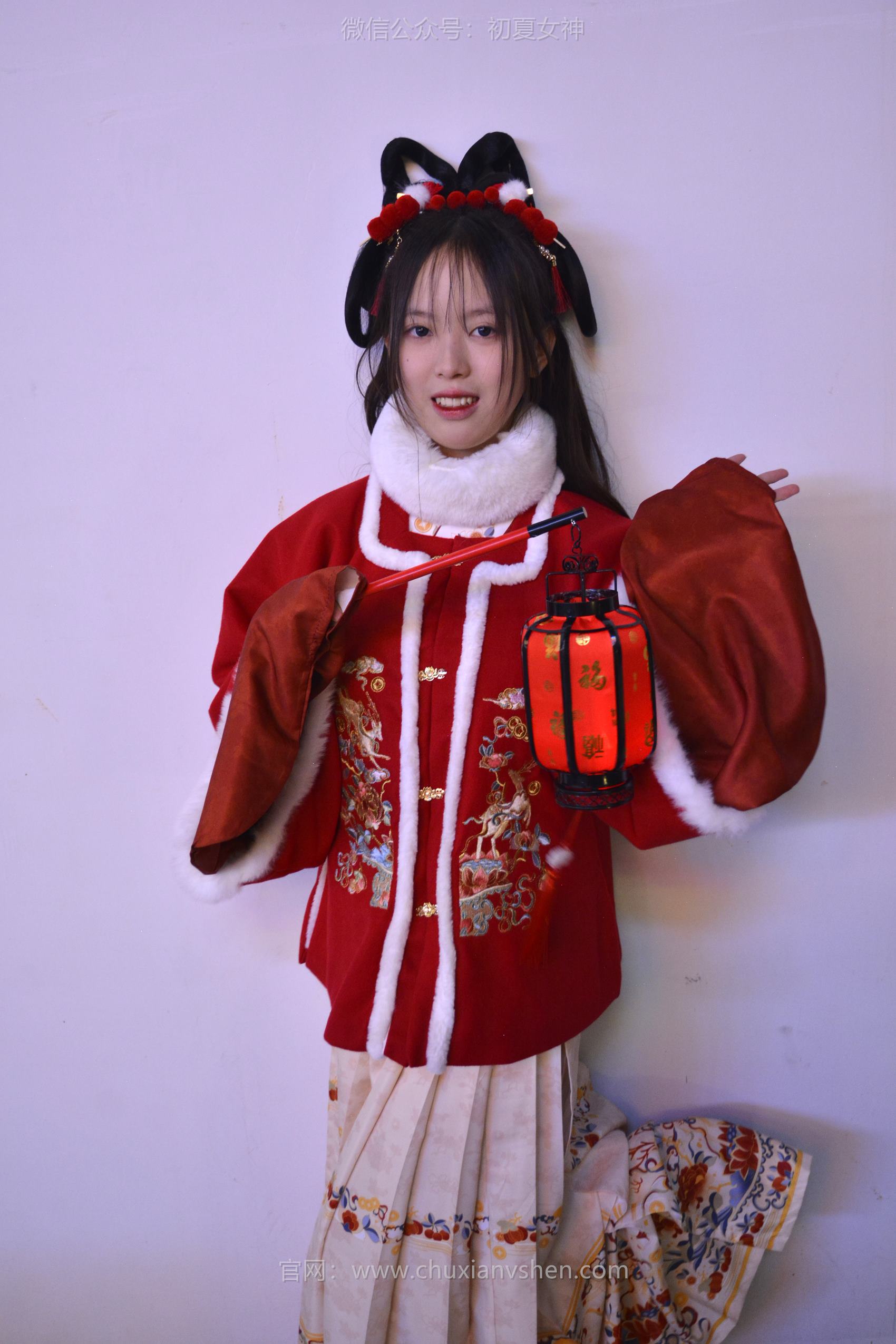 图片[41]-初夏女神 NO.149 双双&秀秀&情情 新年快乐[110P] – 速更版-美库