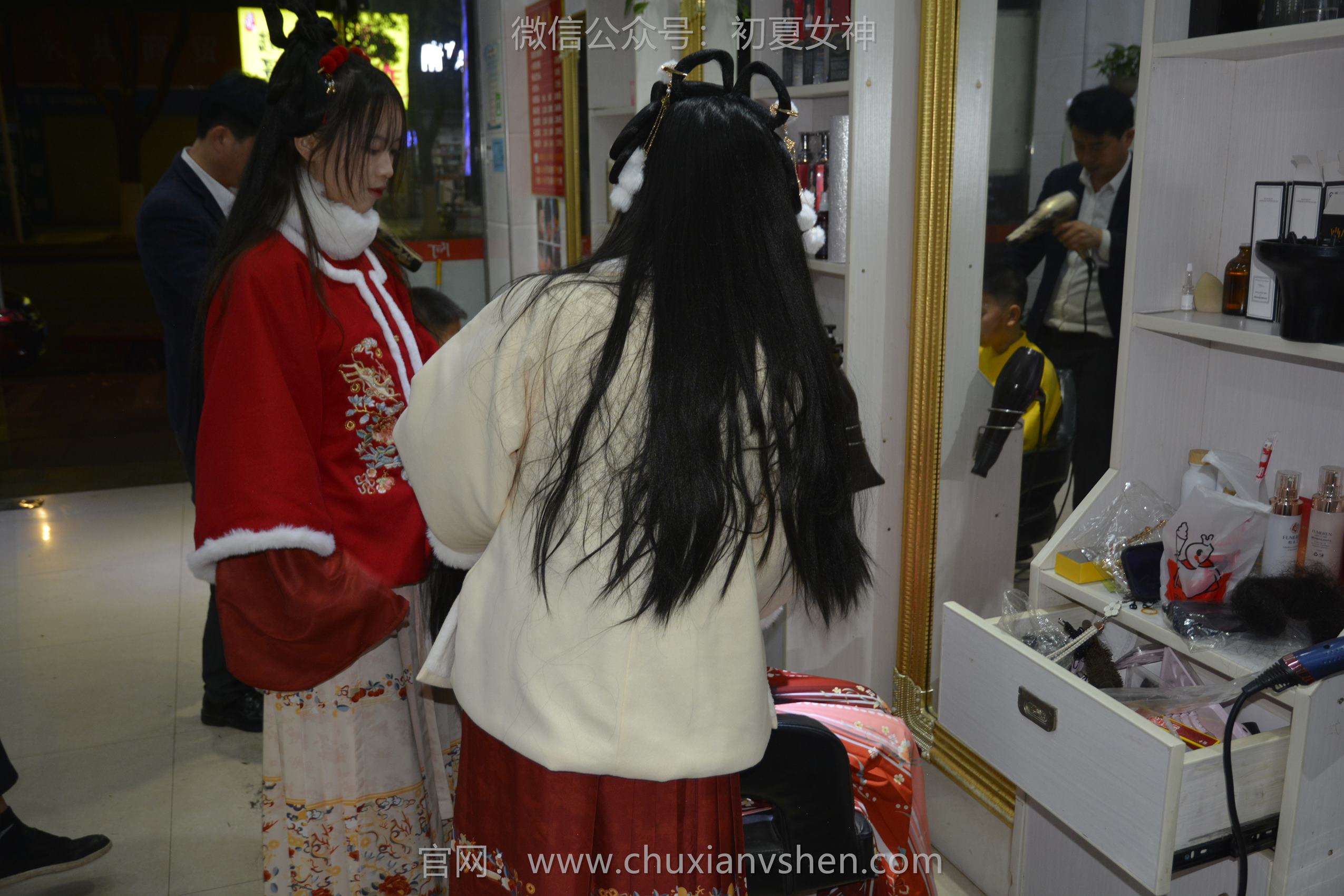 图片[43]-初夏女神 NO.149 双双&秀秀&情情 新年快乐[110P] – 速更版-美库