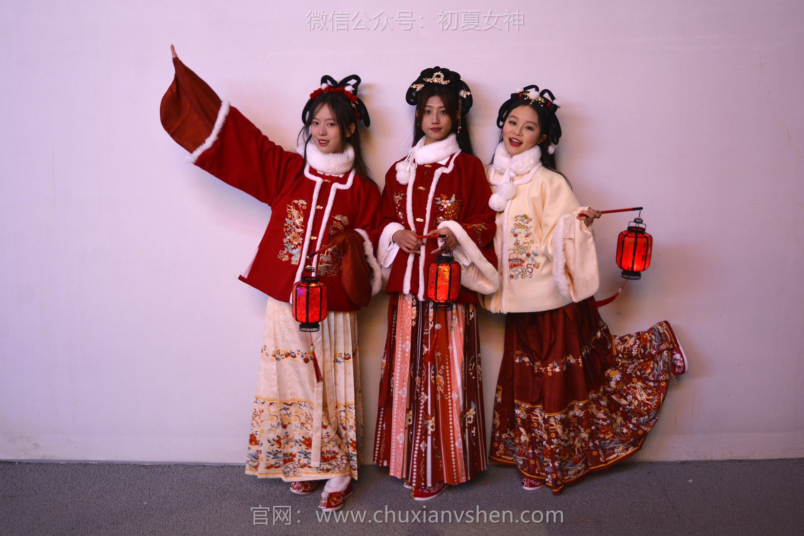 图片[83]-初夏女神 NO.149 双双&秀秀&情情 新年快乐[110P] – 速更版-美库