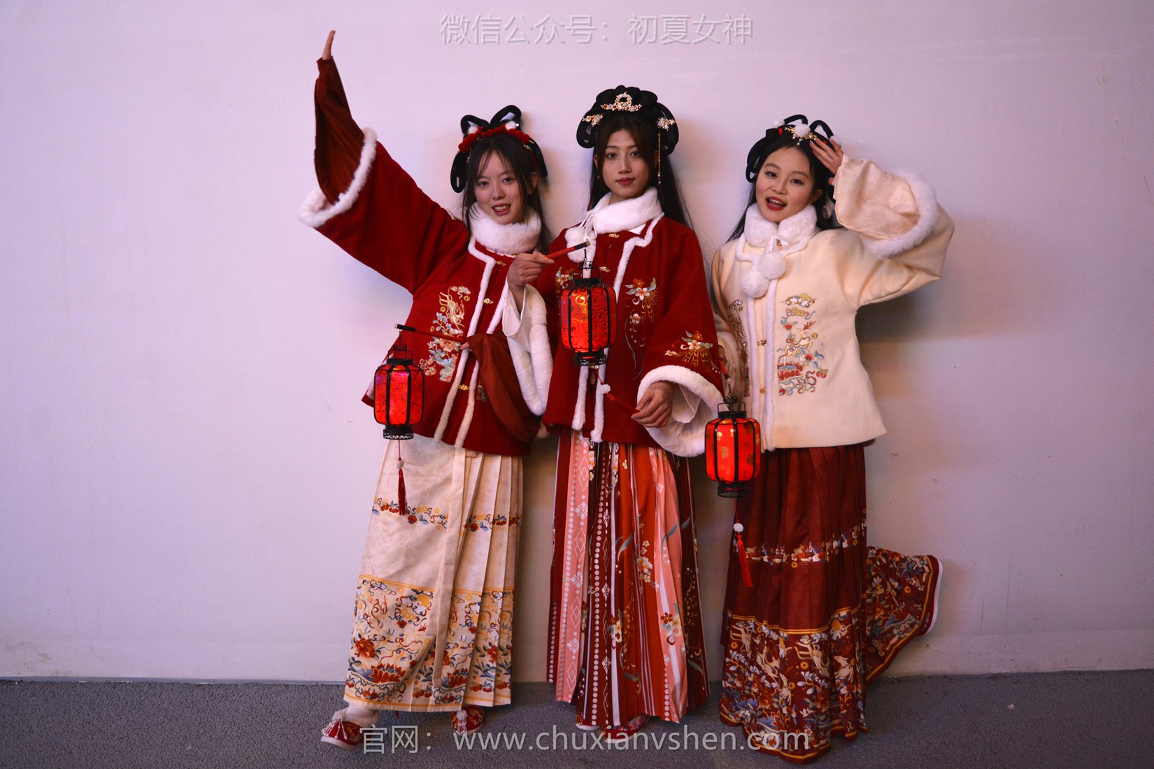 图片[84]-初夏女神 NO.149 双双&秀秀&情情 新年快乐[110P] – 速更版-美库