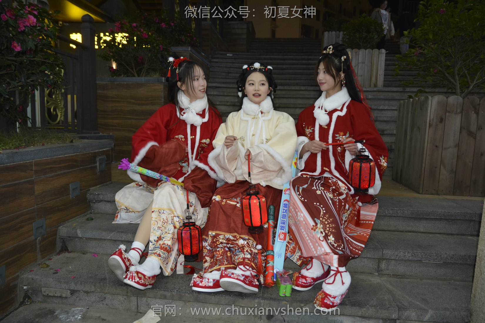 图片[99]-初夏女神 NO.149 双双&秀秀&情情 新年快乐[110P] – 速更版-美库