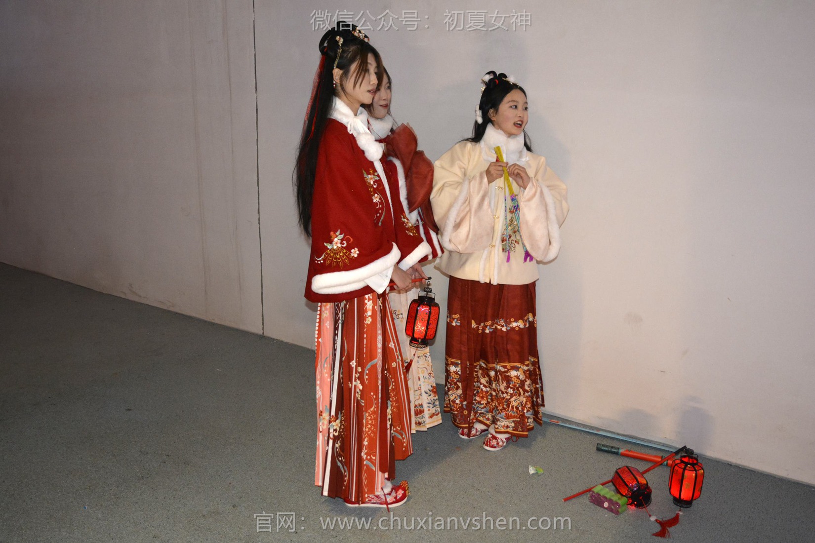 图片[111]-初夏女神 NO.149 双双&秀秀&情情 新年快乐[110P] – 速更版-美库