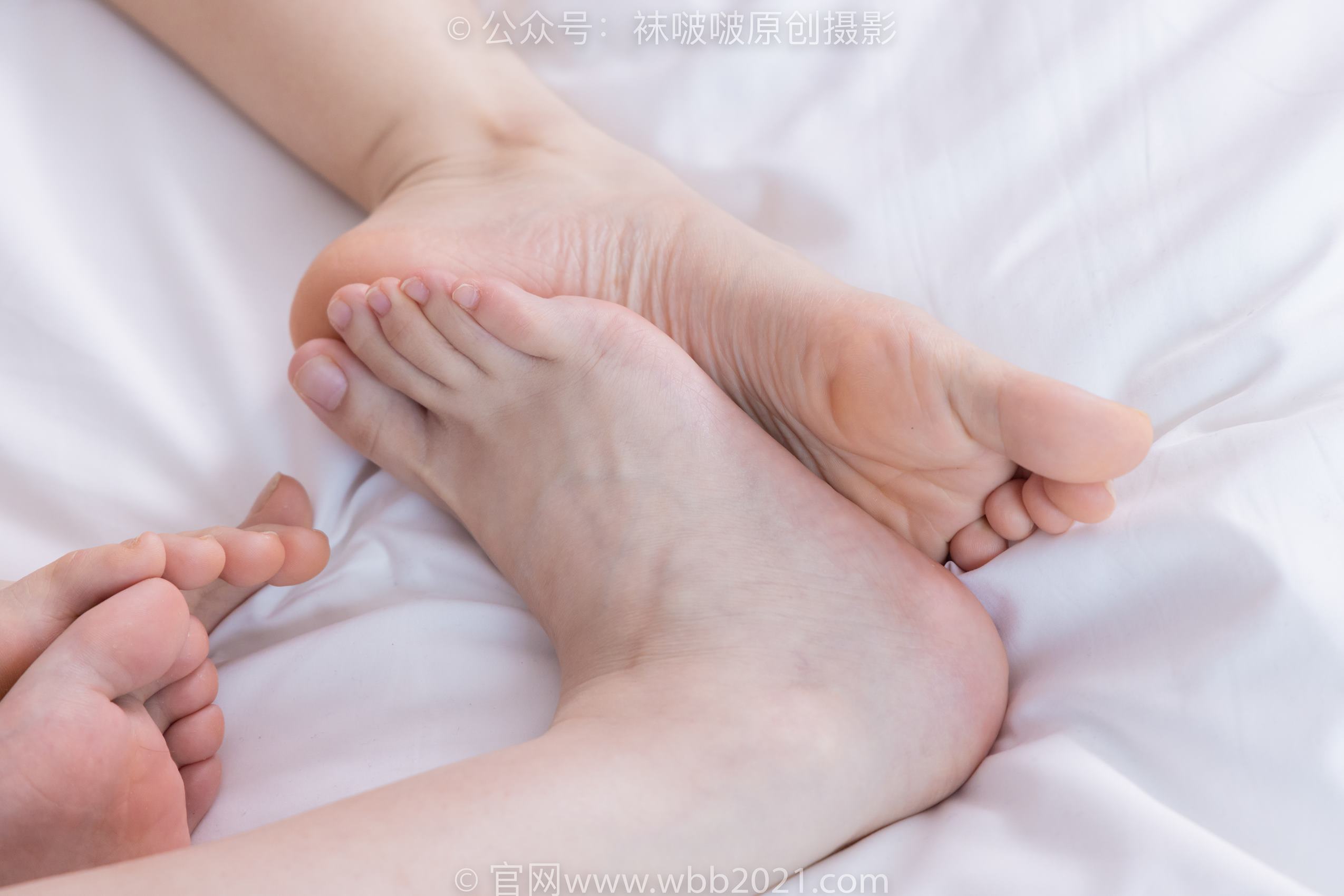 图片[111]-[BoBoSocks袜啵啵]NO.384 雪糕甜甜圈-两双高跟凉鞋、黑丝、白丝、裸足[183P] – 速更版-美库