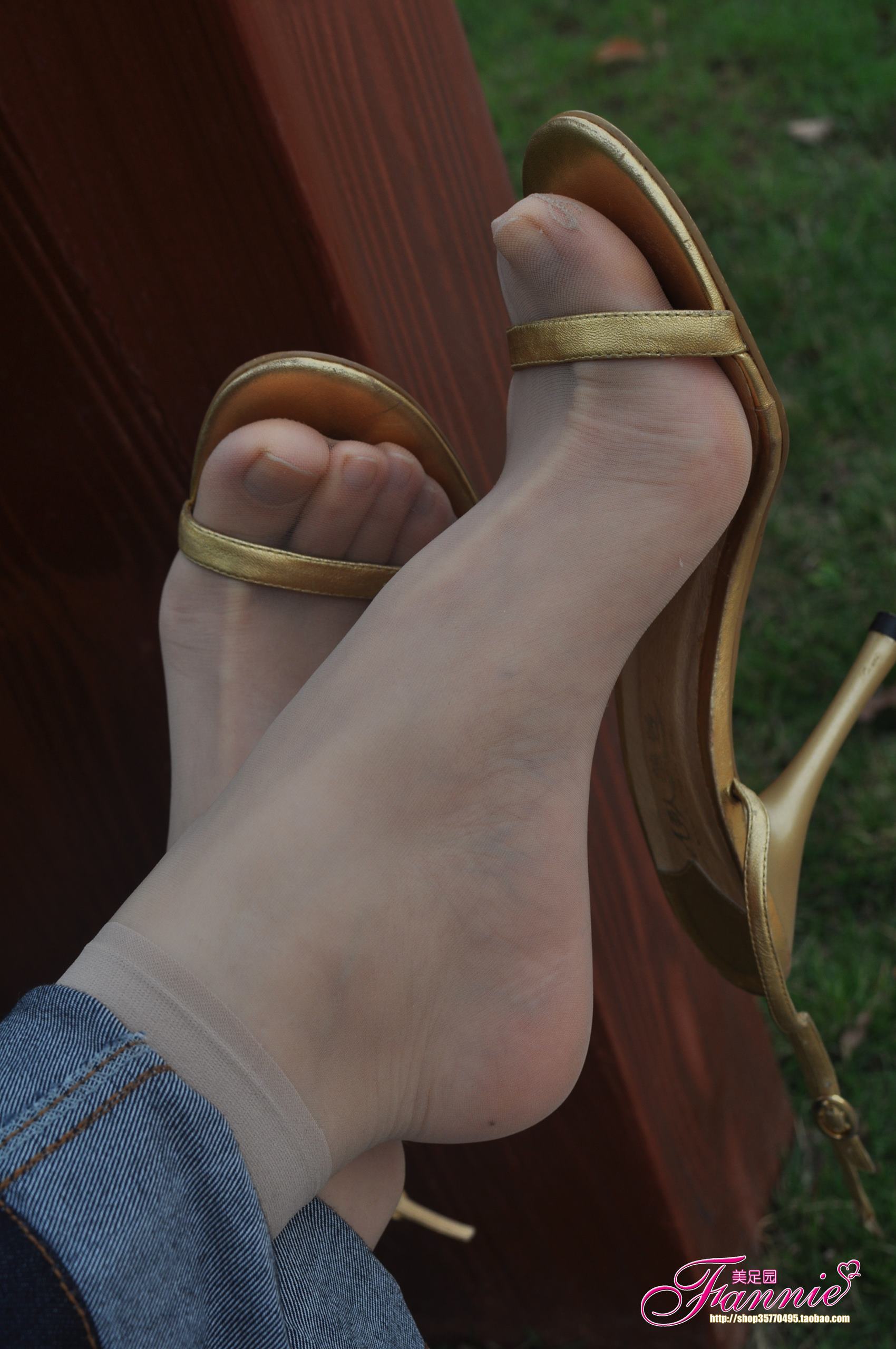 图片[14]-Fannie芬妮每足园 No.517 行在深秋 丝族4[41P] – 速更版-美库