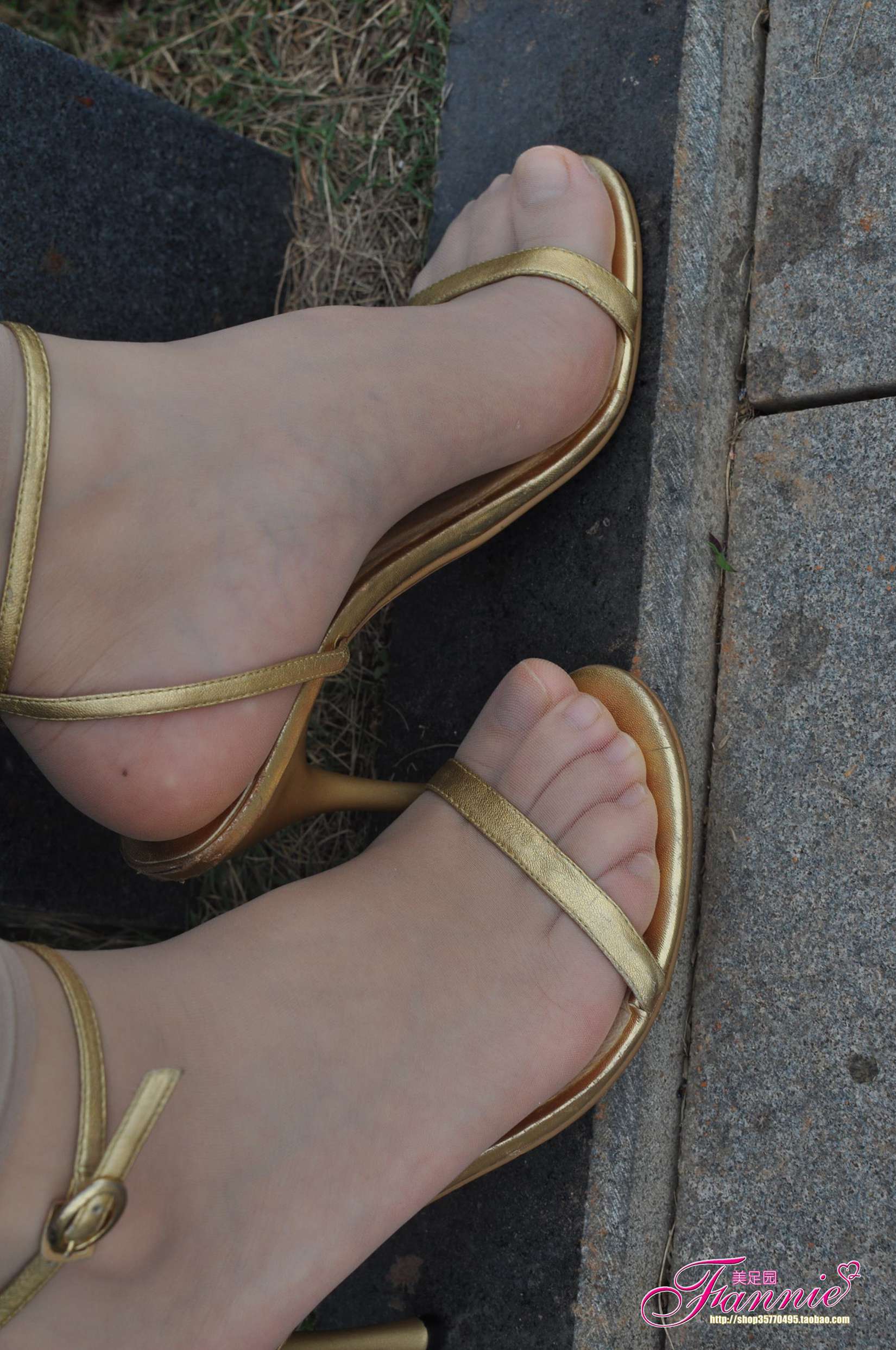 图片[20]-Fannie芬妮每足园 No.517 行在深秋 丝族4[41P] – 速更版-美库