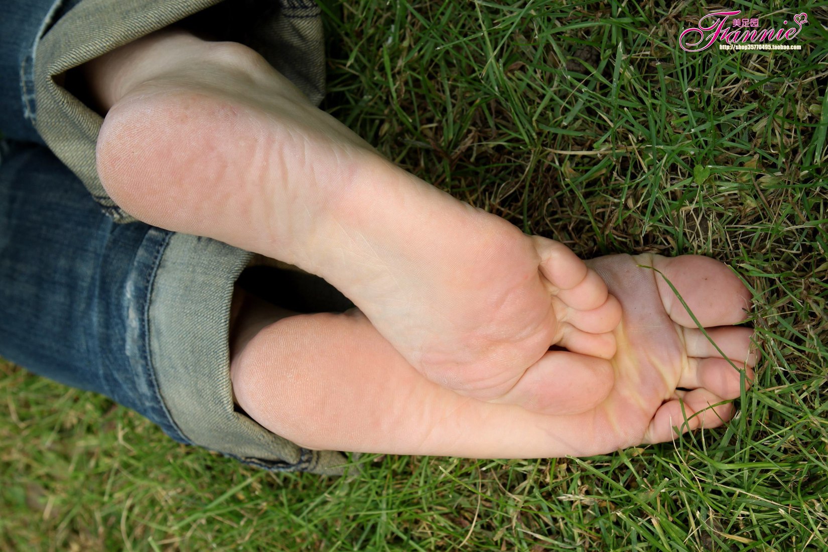 图片[20]-Fannie芬妮每足园 No.519 行在深秋 草地[83P] – 速更版-美库