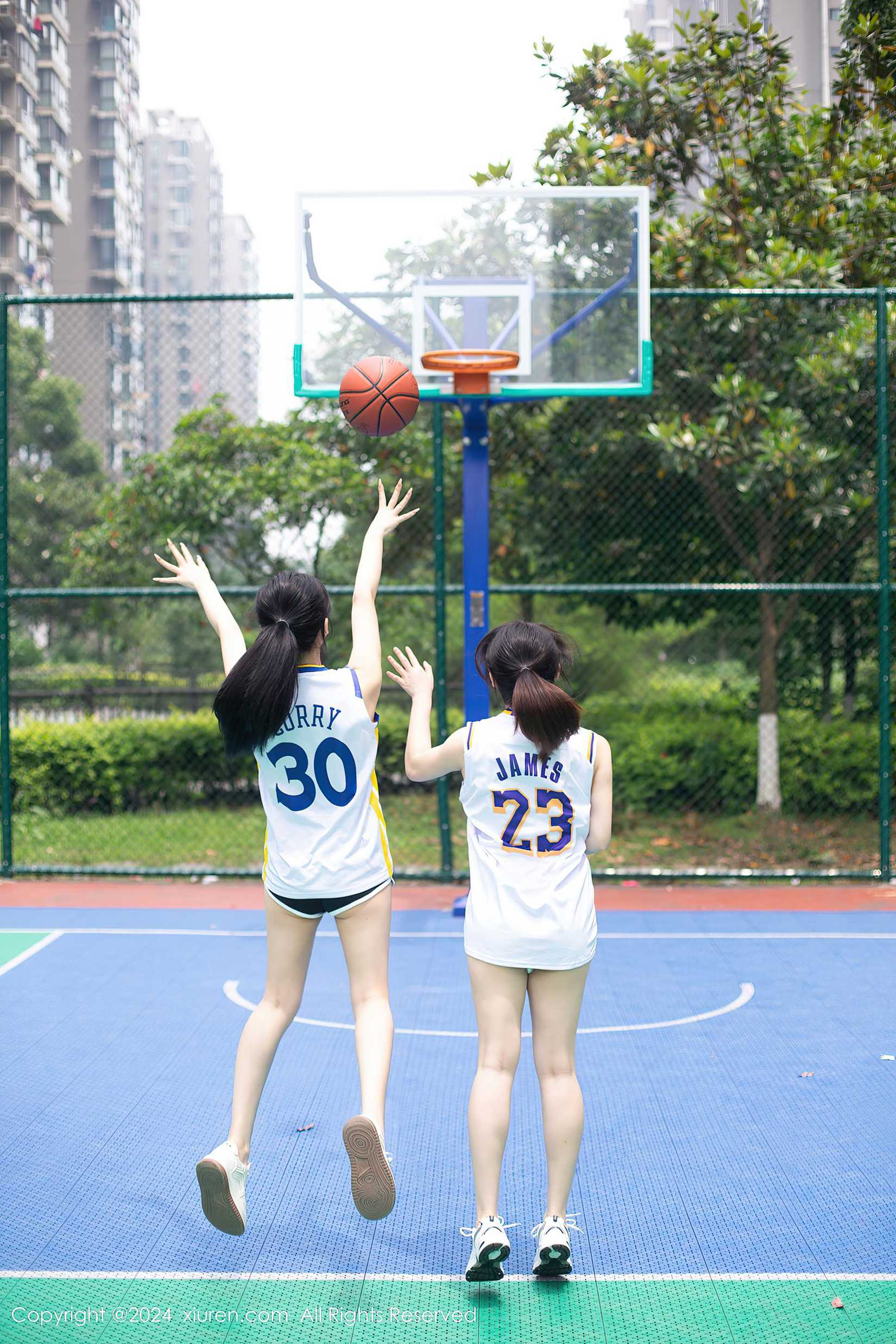 图片[20]-[Xiuren秀人网]2024.06.21 NO.8744 豆瓣酱[34+1P] – 速更版-美库