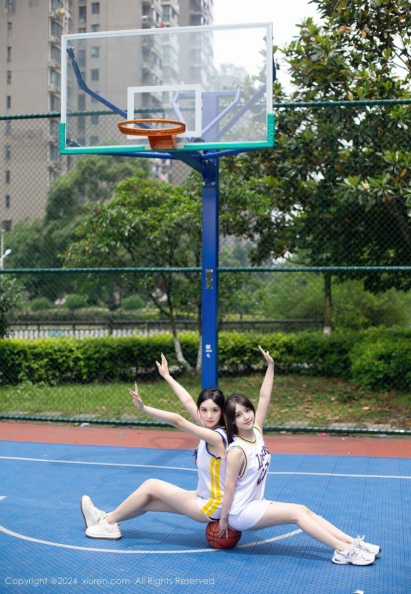 图片[24]-[Xiuren秀人网]2024.06.21 NO.8744 豆瓣酱[34+1P] – 速更版-美库