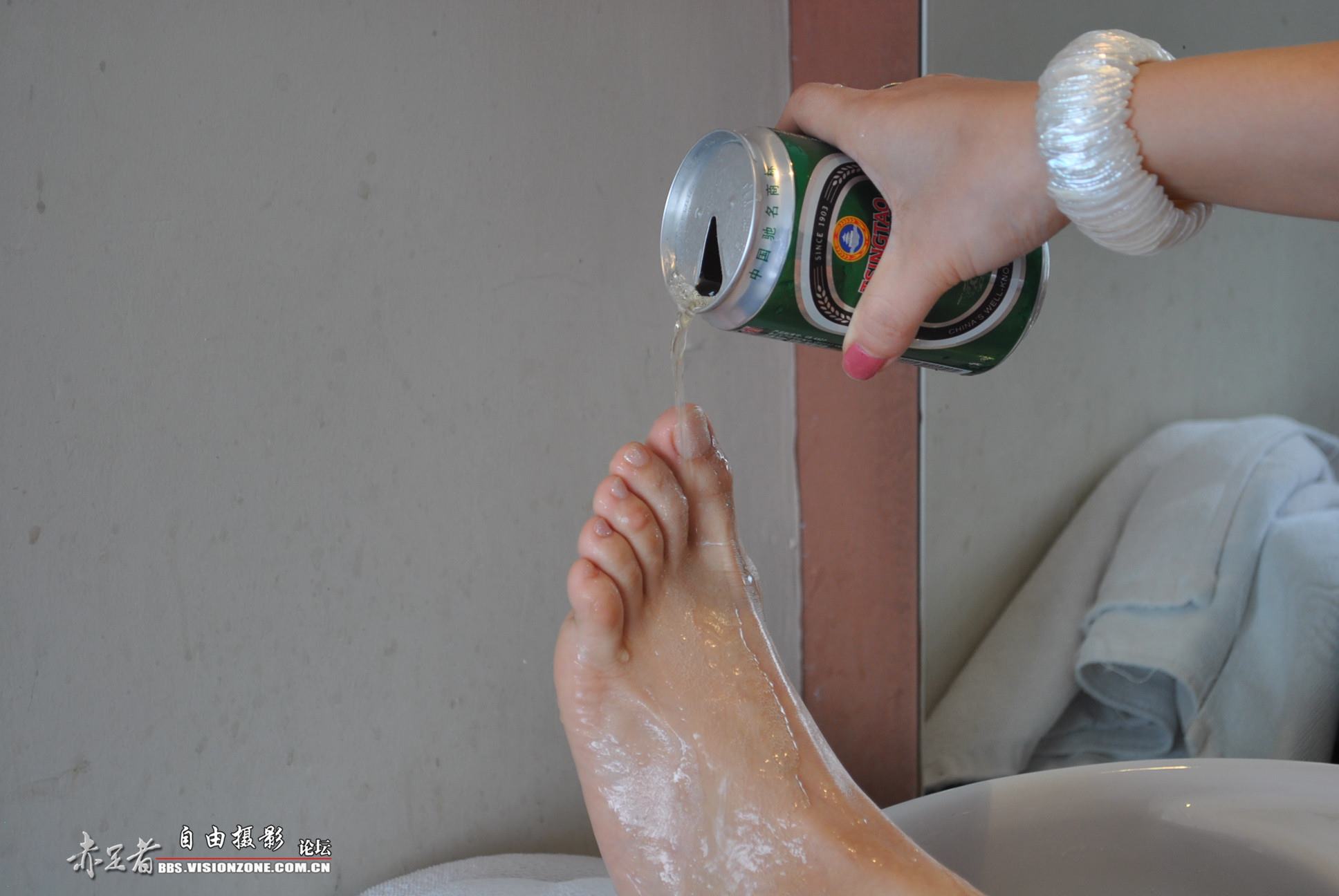 图片[24]-自由摄影 No.253 爱喝啤酒的MM [67P] – 速更版-美库