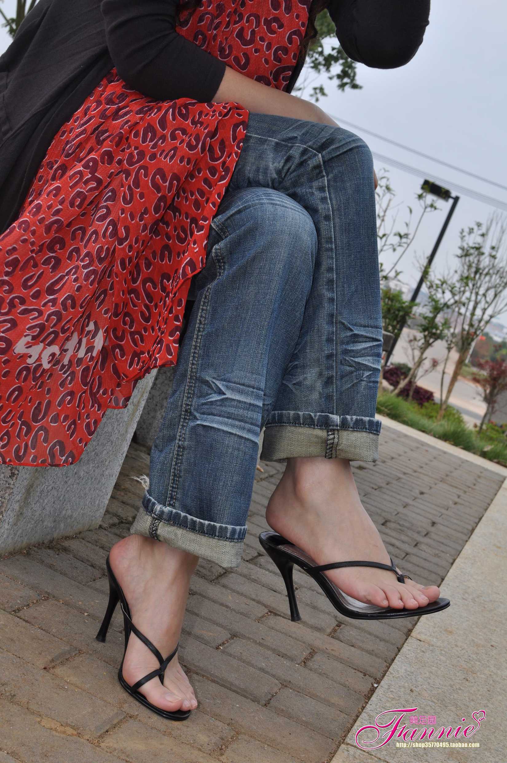图片[20]-Fannie芬妮每足园 No.521 心绪盈秋 裸足高跟[34P] – 速更版-美库