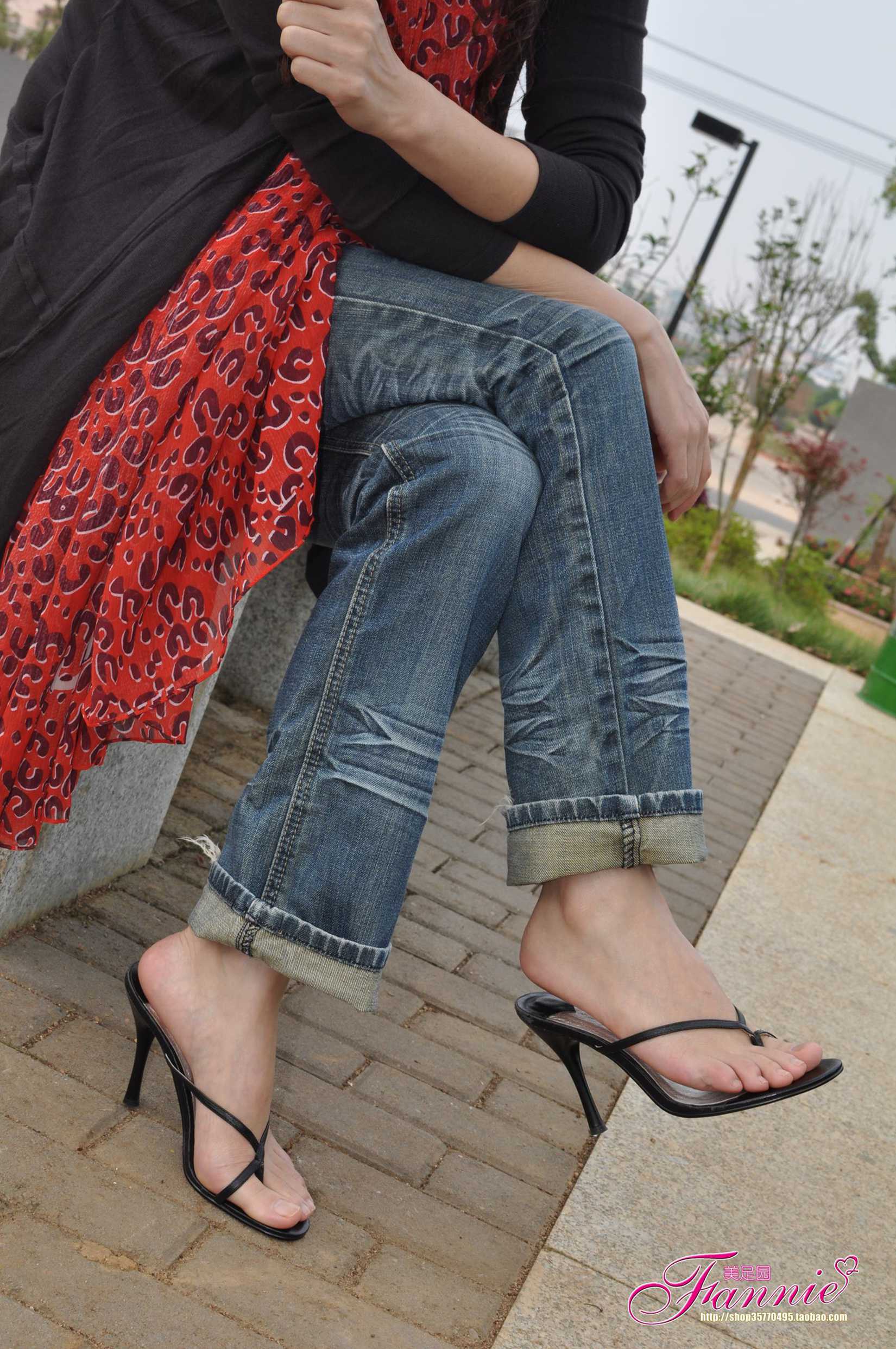 图片[23]-Fannie芬妮每足园 No.521 心绪盈秋 裸足高跟[34P] – 速更版-美库