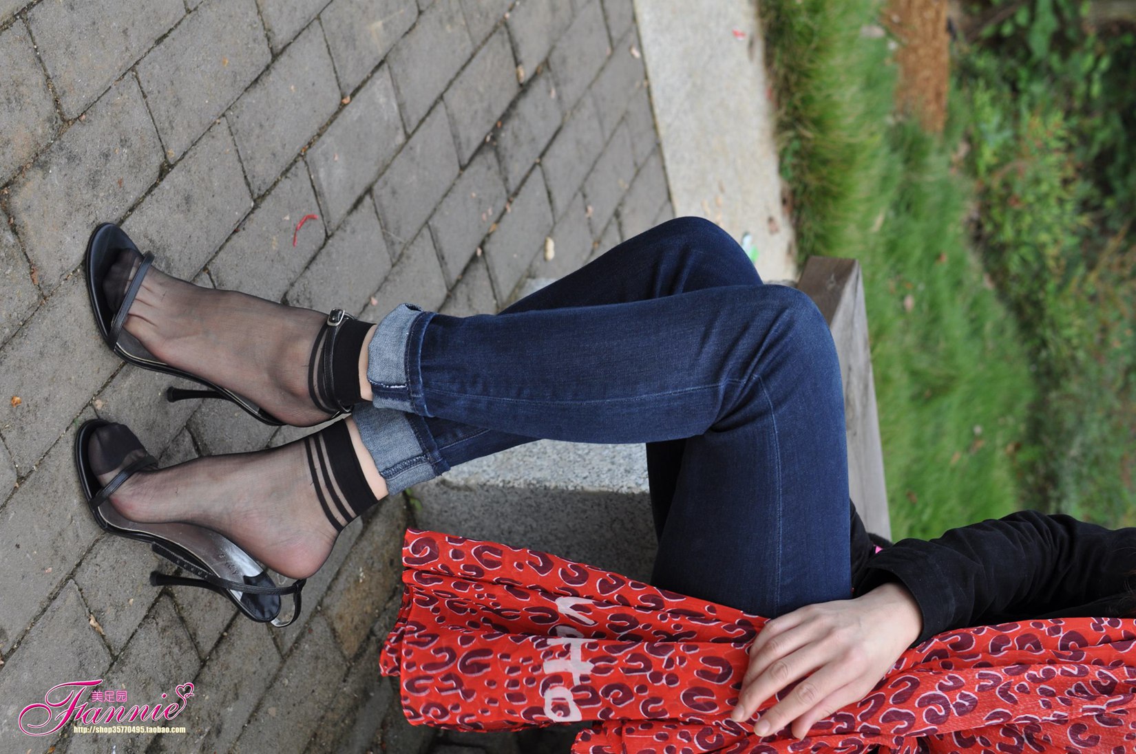 图片[17]-Fannie芬妮每足园 No.522 心绪盈秋 黑丝[61P] – 速更版-美库
