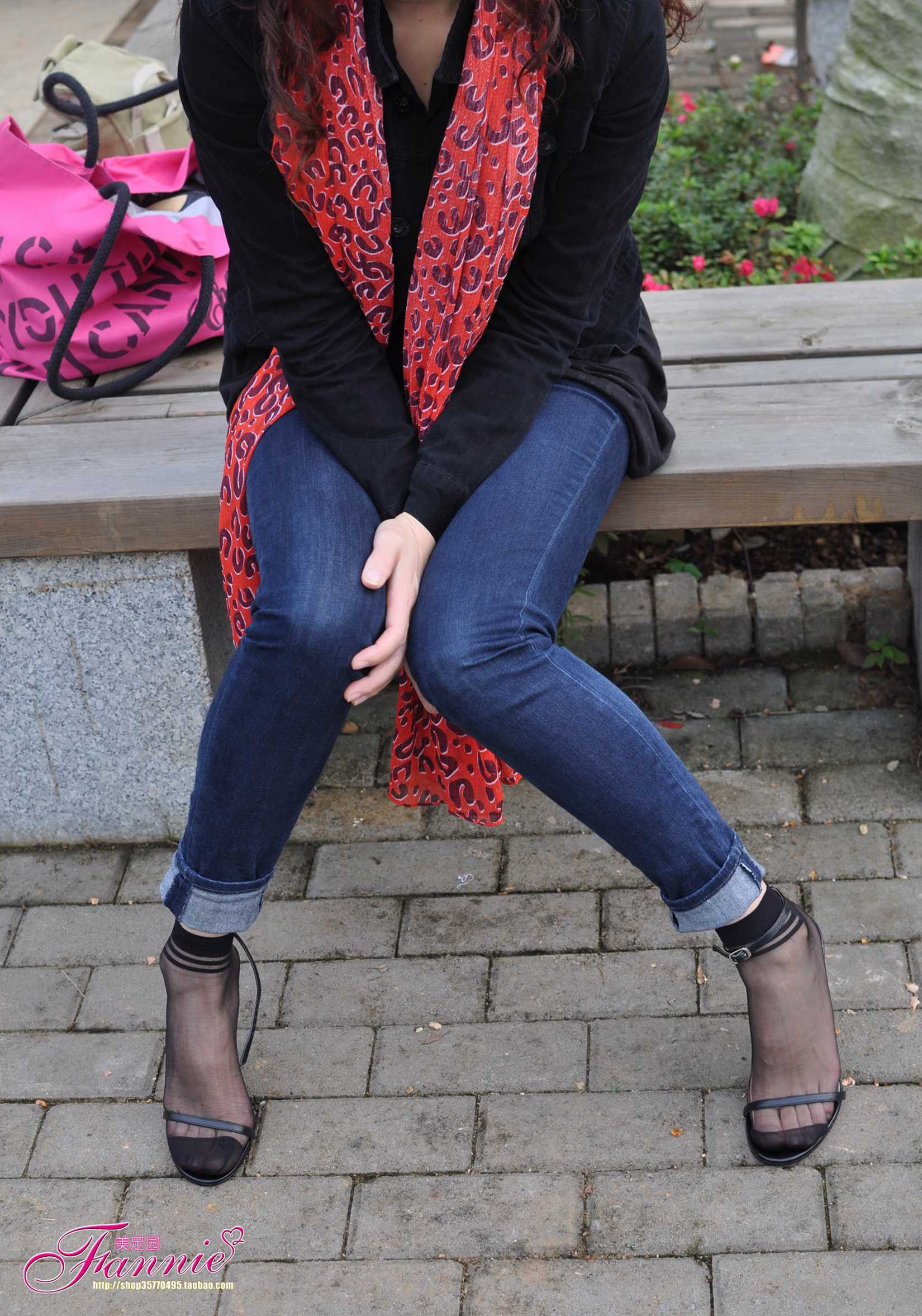 图片[18]-Fannie芬妮每足园 No.522 心绪盈秋 黑丝[61P] – 速更版-美库