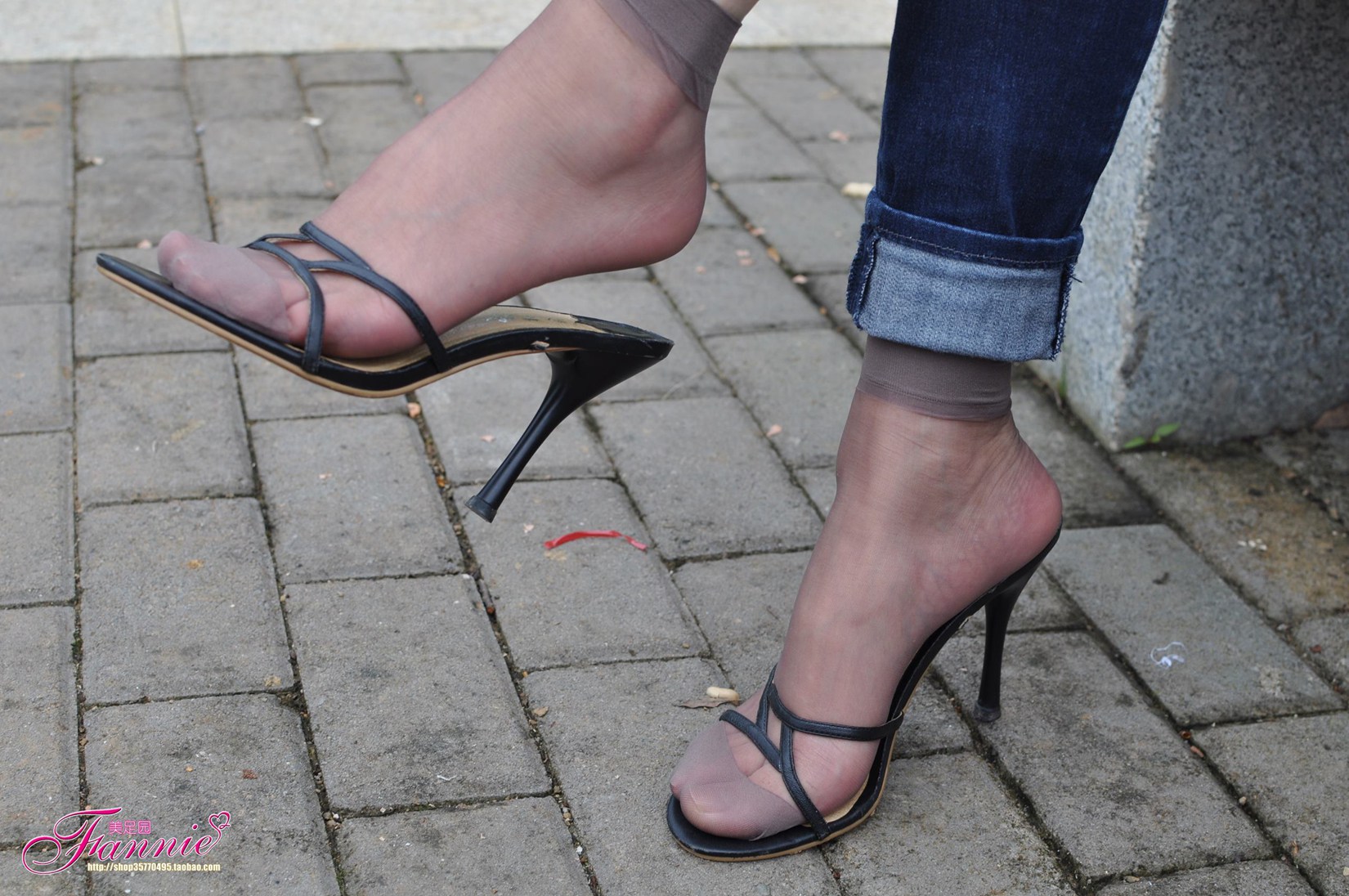 图片[16]-Fannie芬妮每足园 No.523 心绪盈秋 灰丝[66P] – 速更版-美库