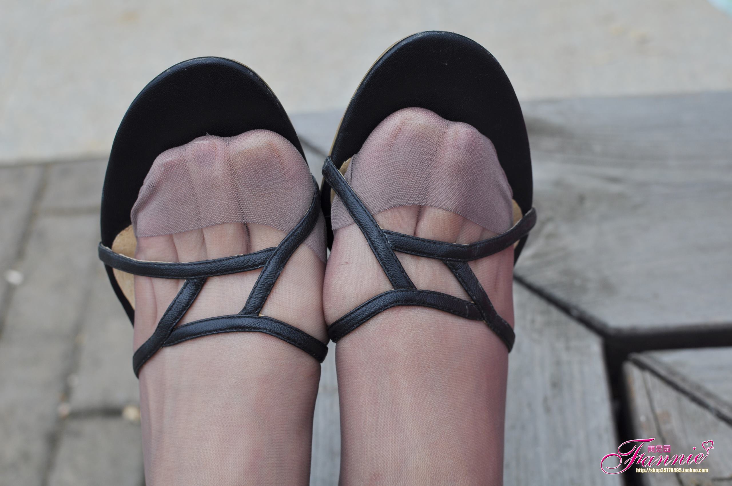 图片[66]-Fannie芬妮每足园 No.523 心绪盈秋 灰丝[66P] – 速更版-美库